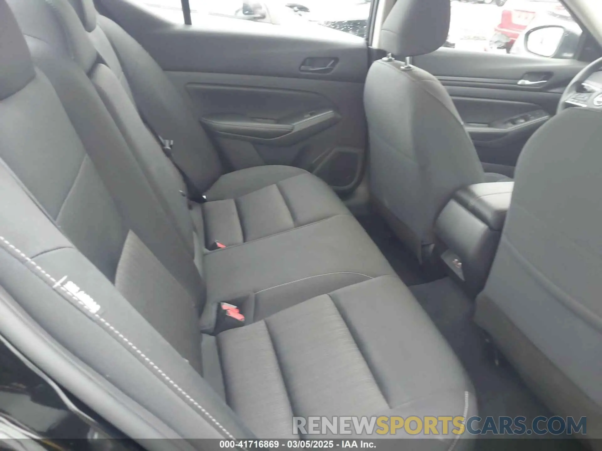 8 Photograph of a damaged car 1N4BL4DV5RN380651 NISSAN ALTIMA 2024
