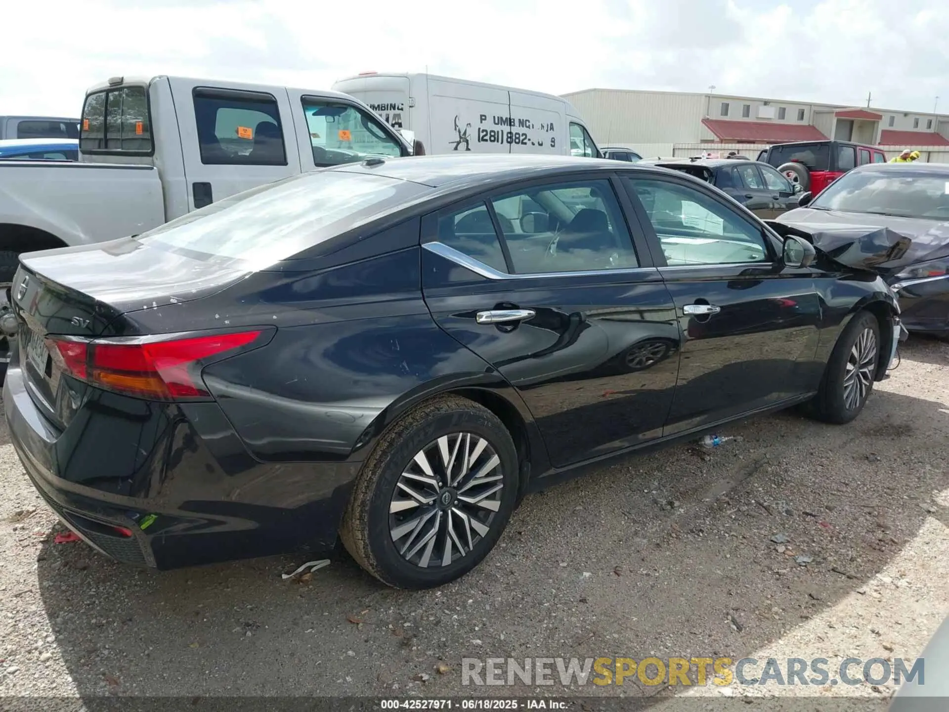 14 Photograph of a damaged car 1N4BL4DV5RN383369 NISSAN ALTIMA 2024