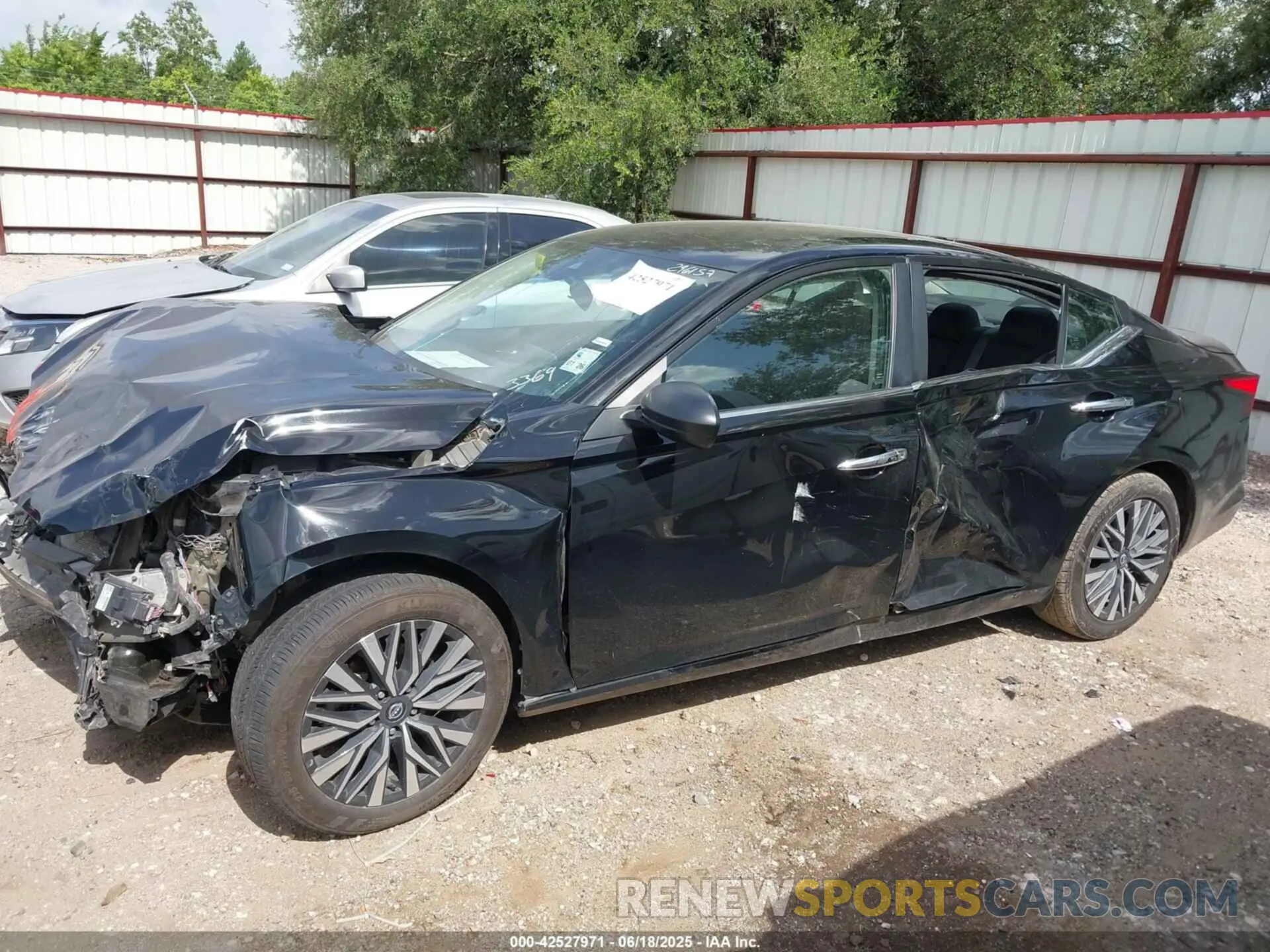 15 Photograph of a damaged car 1N4BL4DV5RN383369 NISSAN ALTIMA 2024