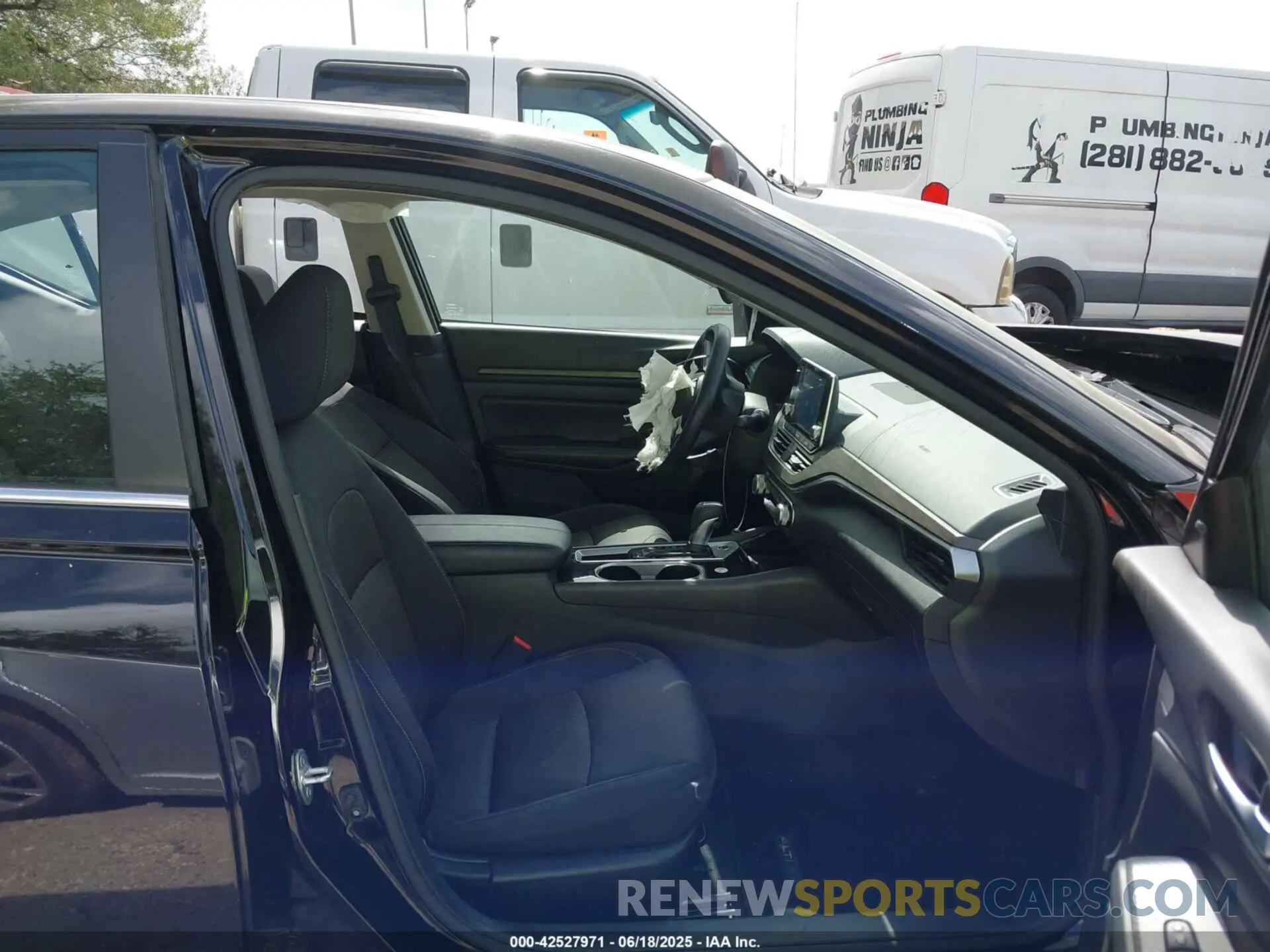 5 Photograph of a damaged car 1N4BL4DV5RN383369 NISSAN ALTIMA 2024