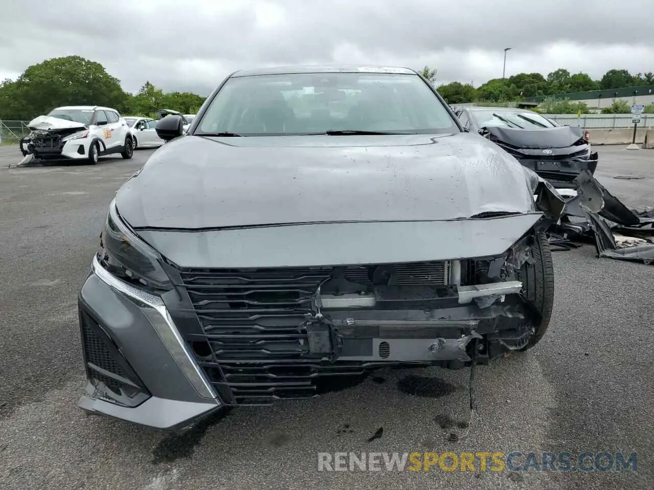 5 Photograph of a damaged car 1N4BL4DV5RN384344 NISSAN ALTIMA 2024