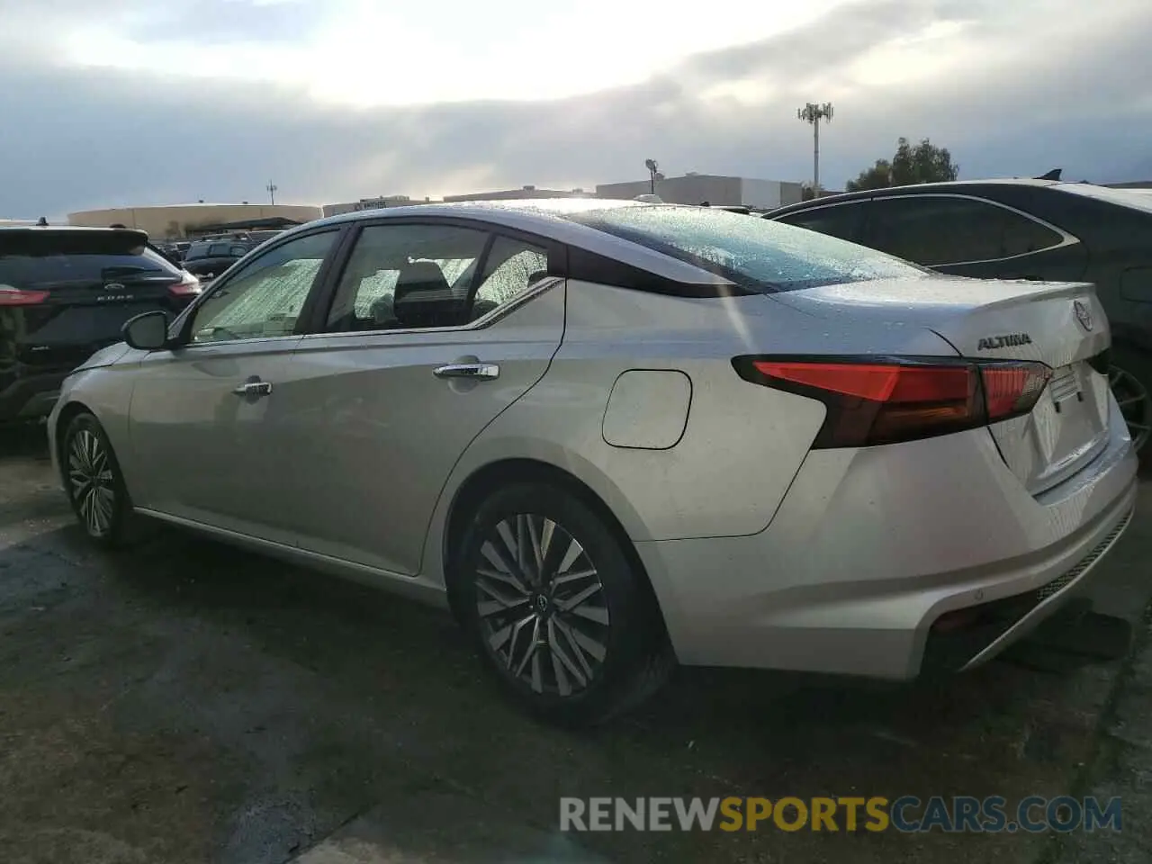 2 Photograph of a damaged car 1N4BL4DV5RN399040 NISSAN ALTIMA 2024