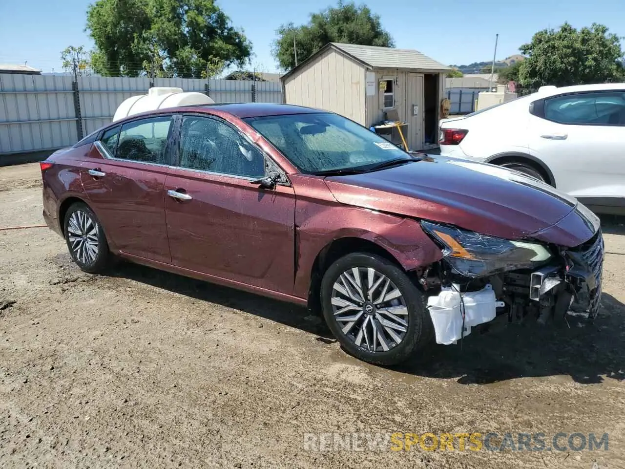 4 Photograph of a damaged car 1N4BL4DV5RN428875 NISSAN ALTIMA 2024