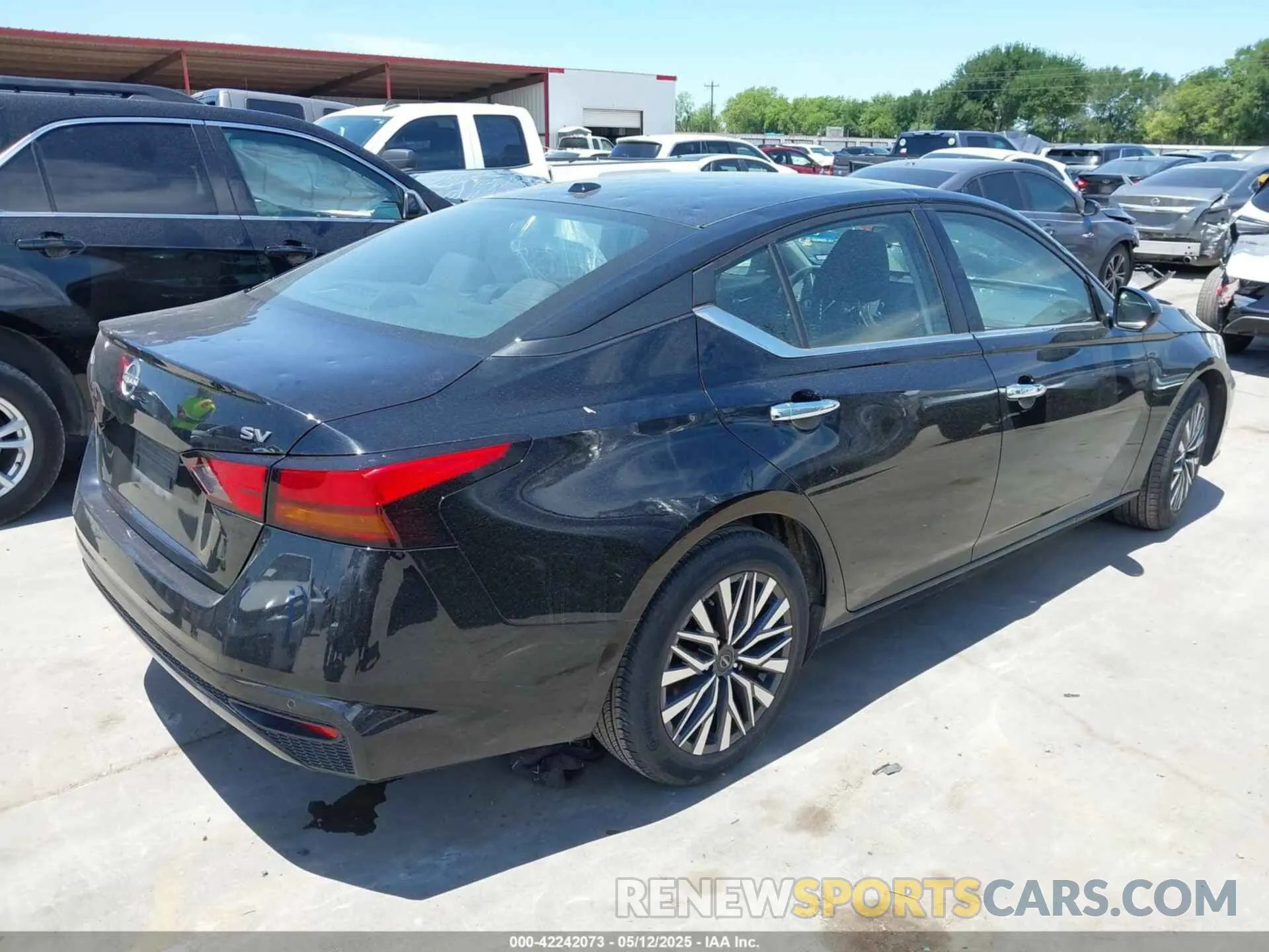 4 Photograph of a damaged car 1N4BL4DV6RN306607 NISSAN ALTIMA 2024