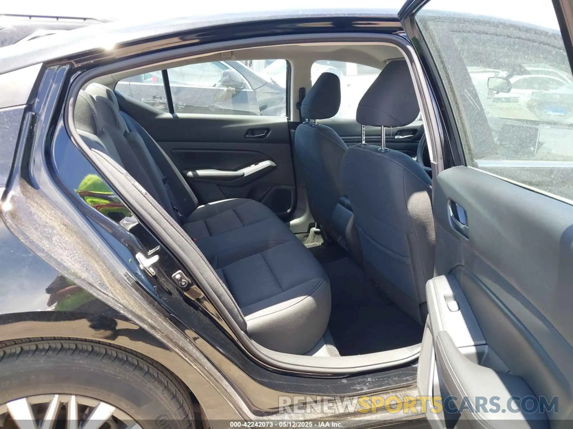 8 Photograph of a damaged car 1N4BL4DV6RN306607 NISSAN ALTIMA 2024