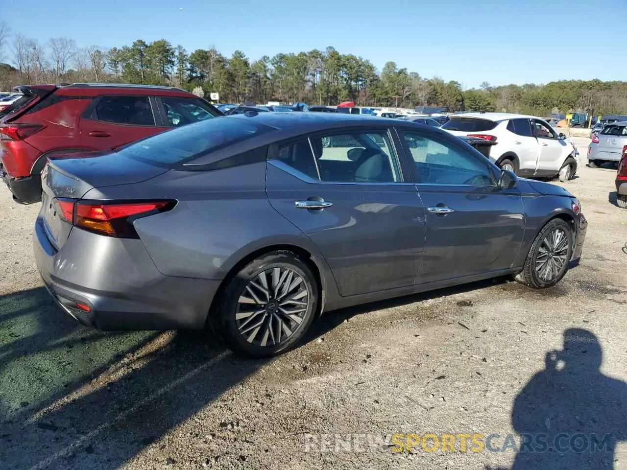 3 Photograph of a damaged car 1N4BL4DV6RN310365 NISSAN ALTIMA 2024