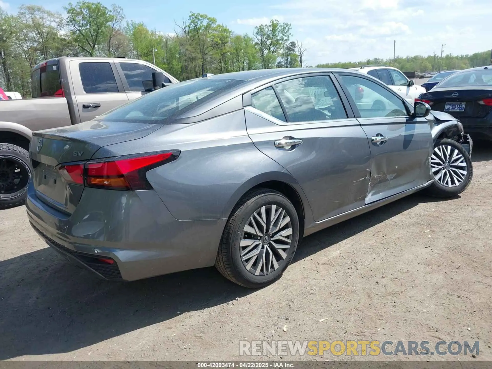 4 Photograph of a damaged car 1N4BL4DV6RN354978 NISSAN ALTIMA 2024