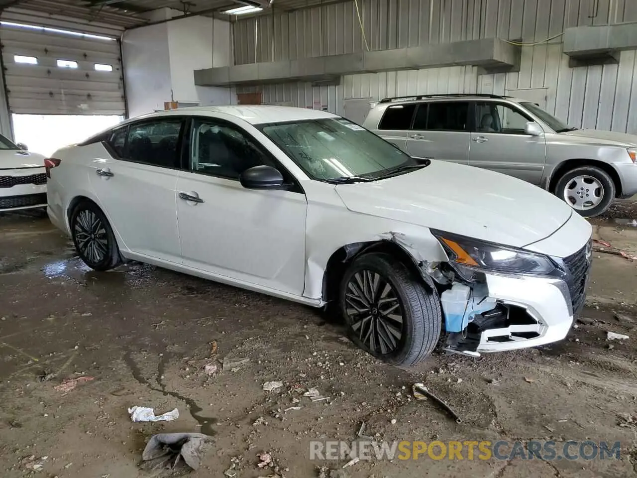 4 Photograph of a damaged car 1N4BL4DV6RN357489 NISSAN ALTIMA 2024