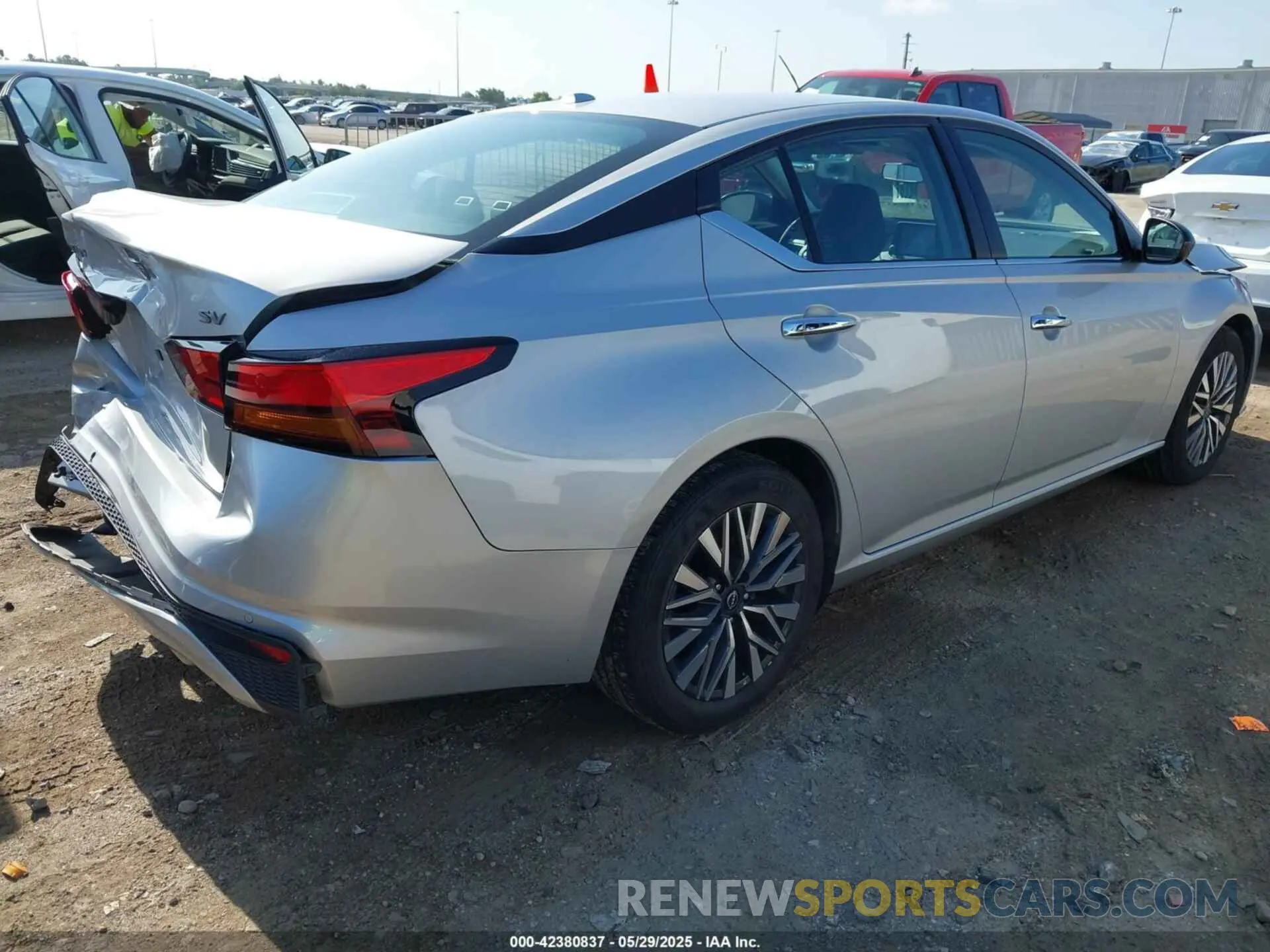 4 Photograph of a damaged car 1N4BL4DV6RN360313 NISSAN ALTIMA 2024