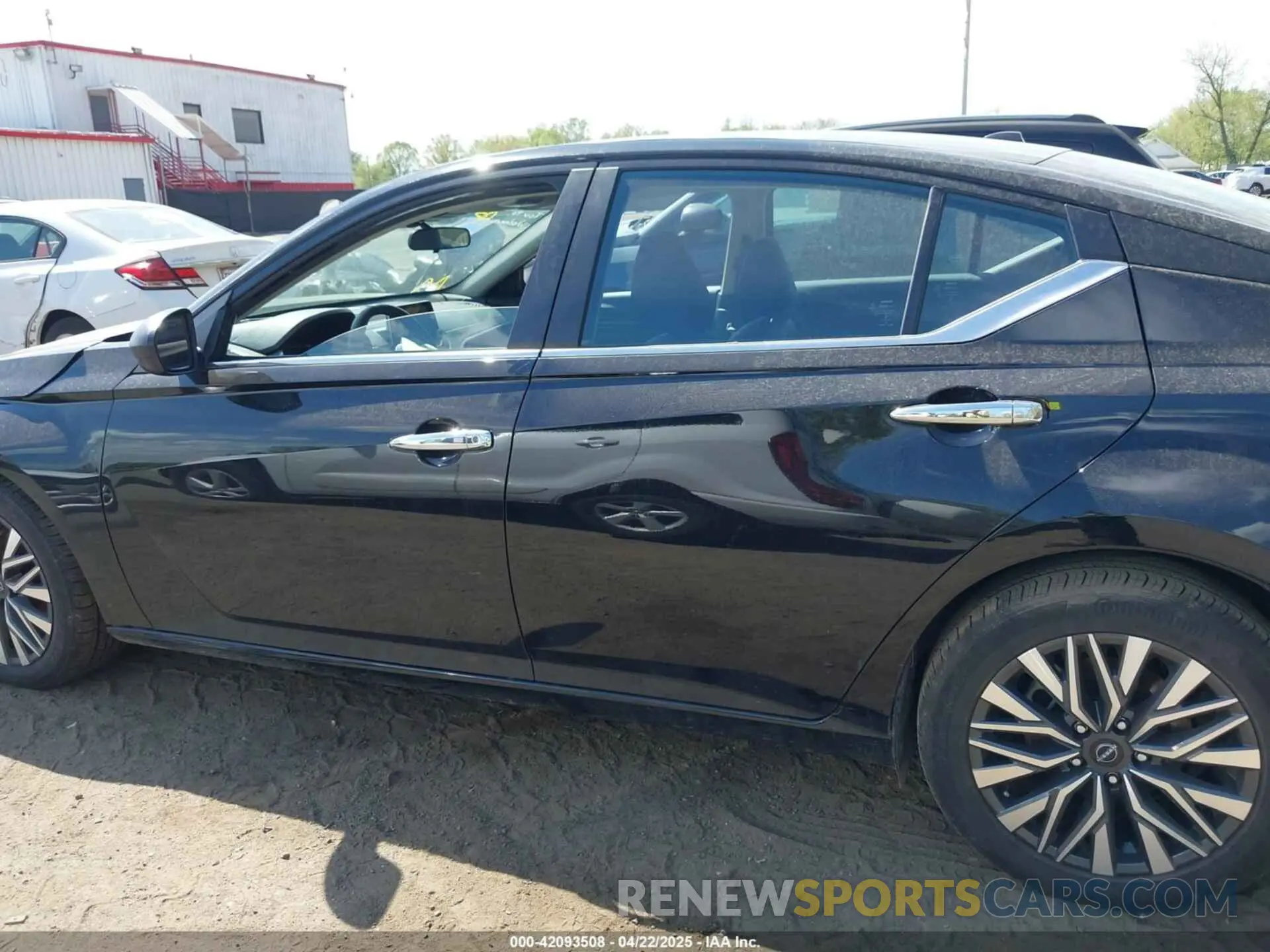 13 Photograph of a damaged car 1N4BL4DV6RN365012 NISSAN ALTIMA 2024