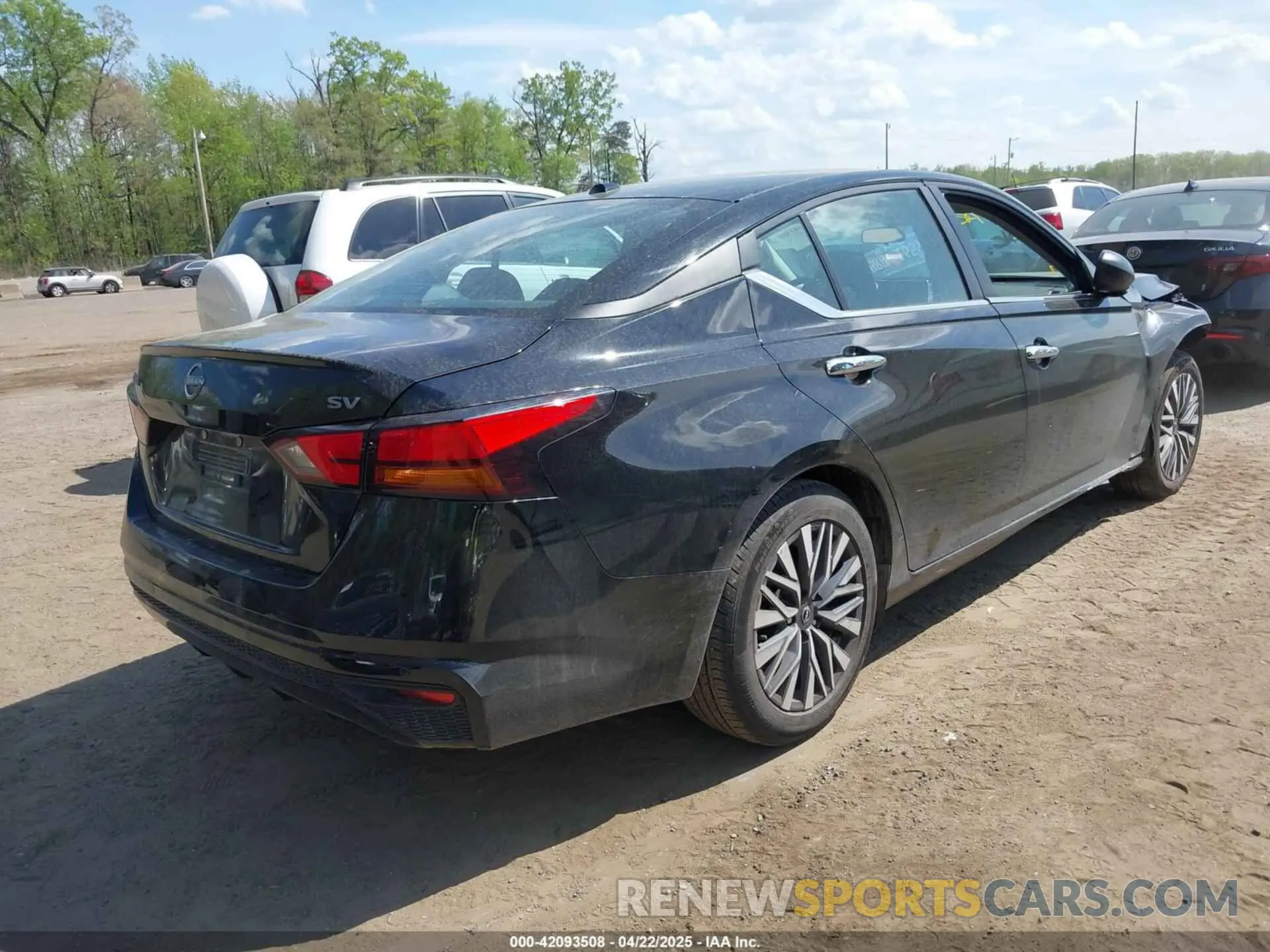 4 Photograph of a damaged car 1N4BL4DV6RN365012 NISSAN ALTIMA 2024