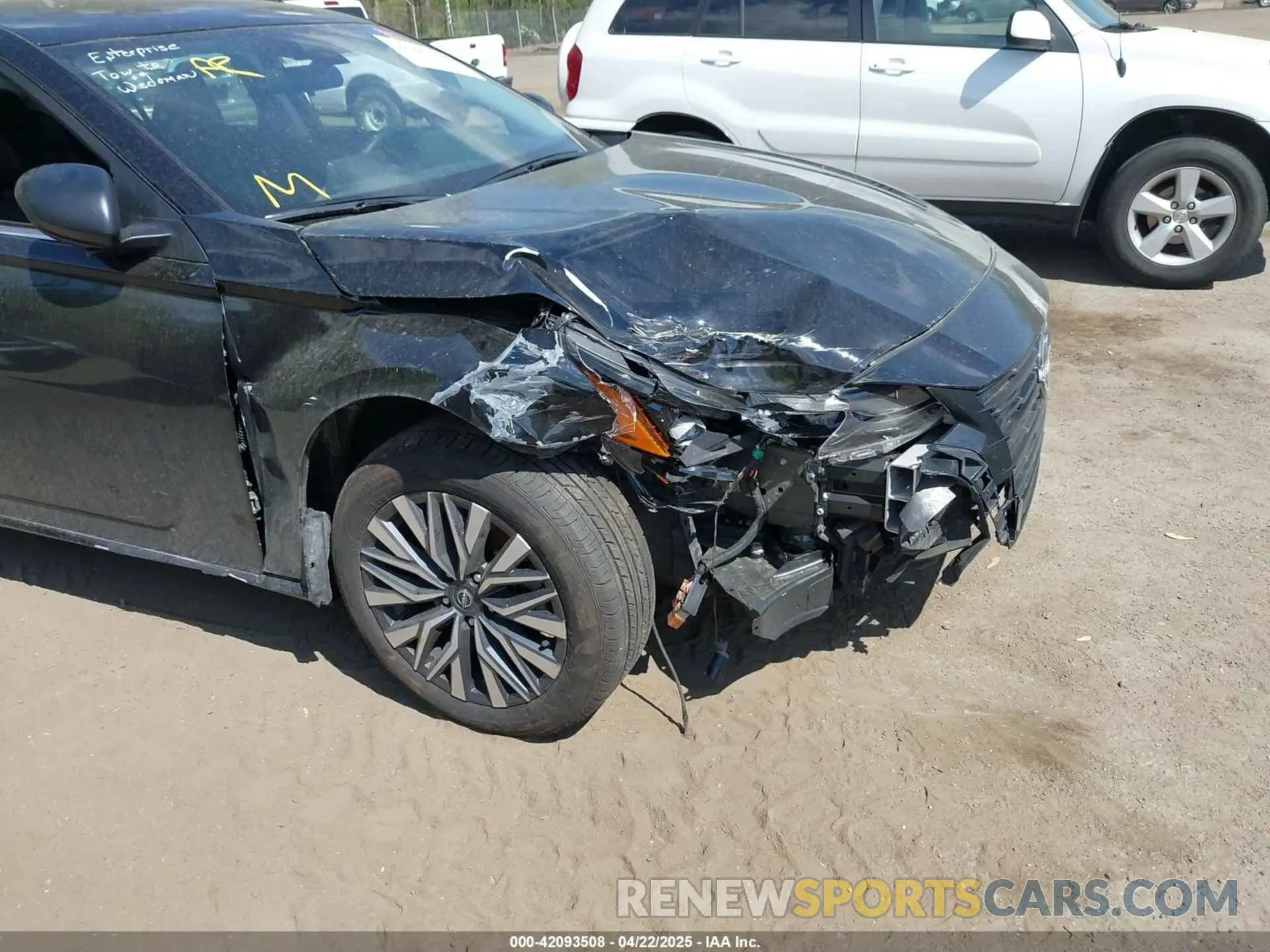 6 Photograph of a damaged car 1N4BL4DV6RN365012 NISSAN ALTIMA 2024