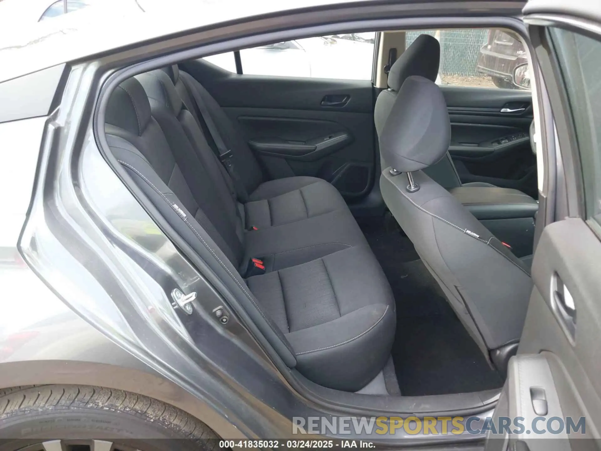 8 Photograph of a damaged car 1N4BL4DV7RN311427 NISSAN ALTIMA 2024