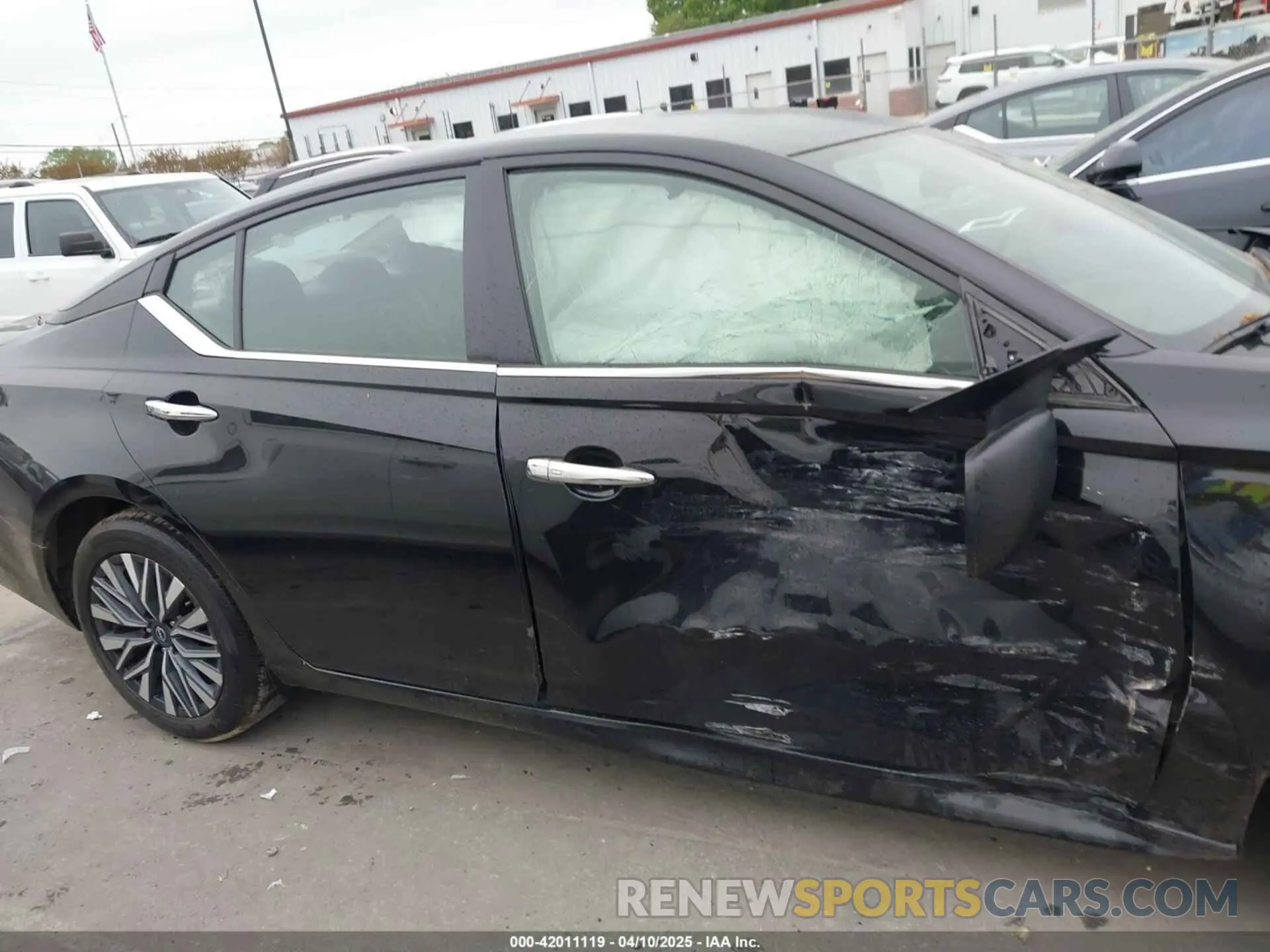 13 Photograph of a damaged car 1N4BL4DV7RN325098 NISSAN ALTIMA 2024