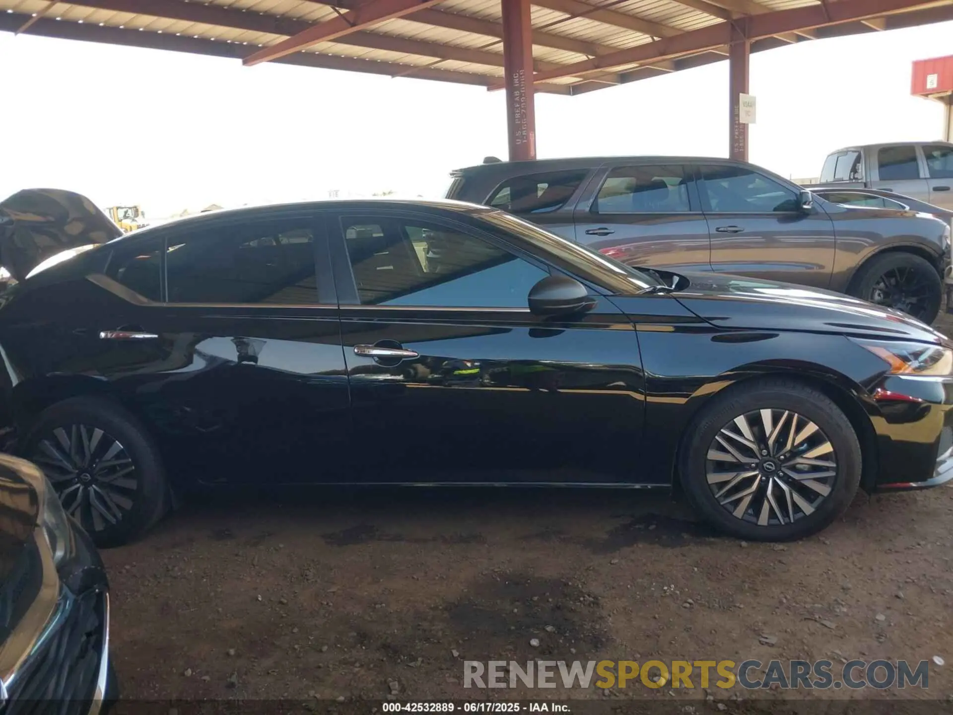 13 Photograph of a damaged car 1N4BL4DV7RN326445 NISSAN ALTIMA 2024
