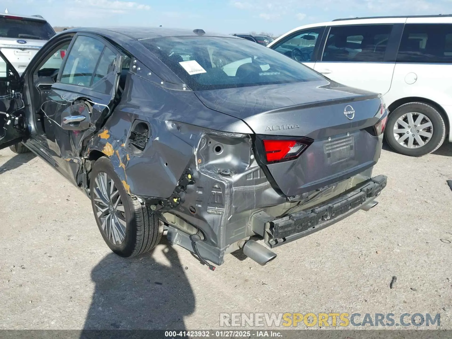 6 Photograph of a damaged car 1N4BL4DV7RN327708 NISSAN ALTIMA 2024