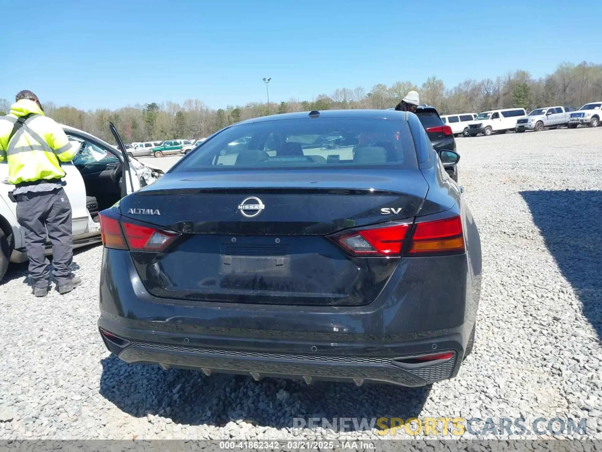 16 Photograph of a damaged car 1N4BL4DV7RN377329 NISSAN ALTIMA 2024