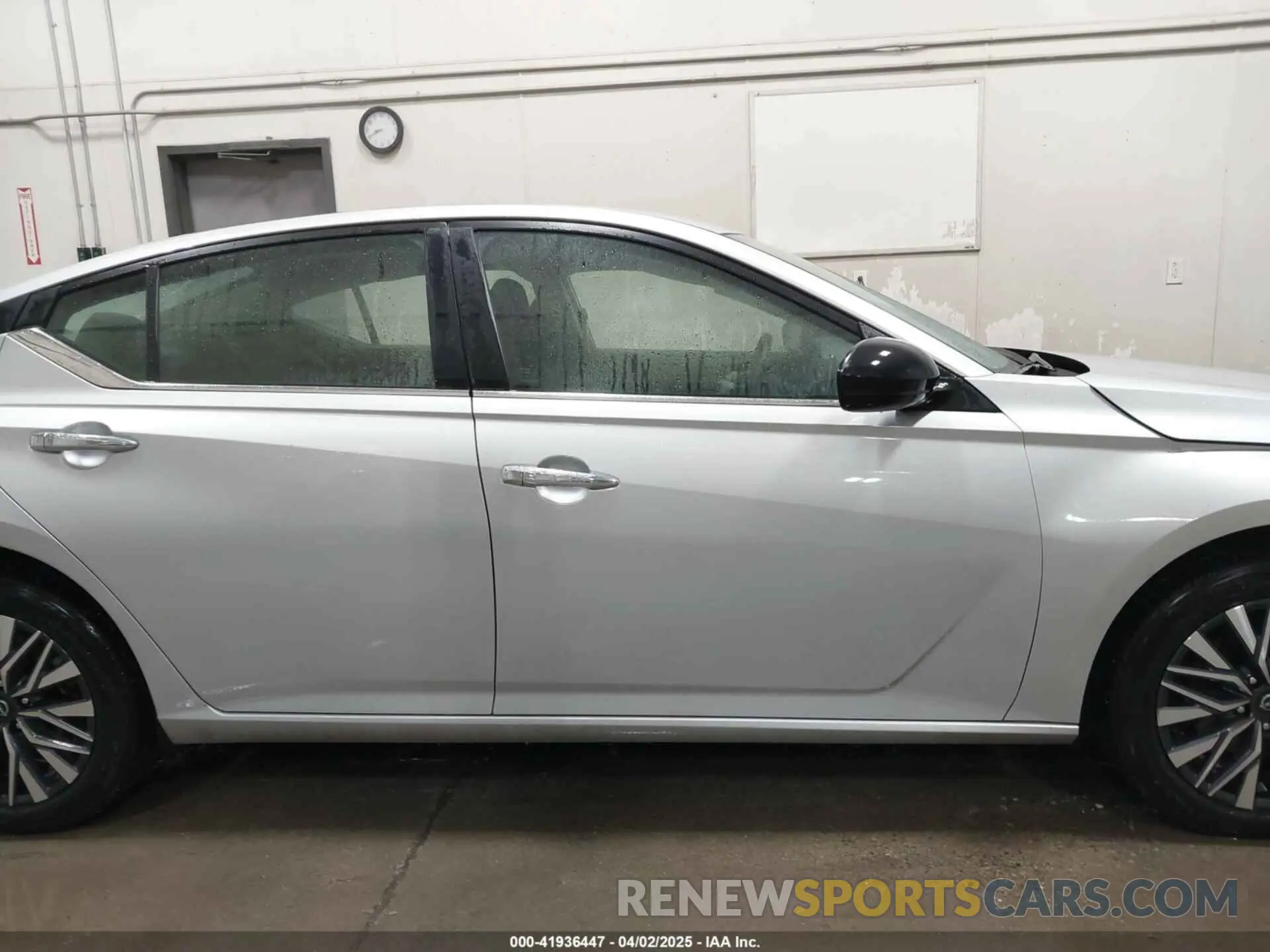 13 Photograph of a damaged car 1N4BL4DV7RN391215 NISSAN ALTIMA 2024