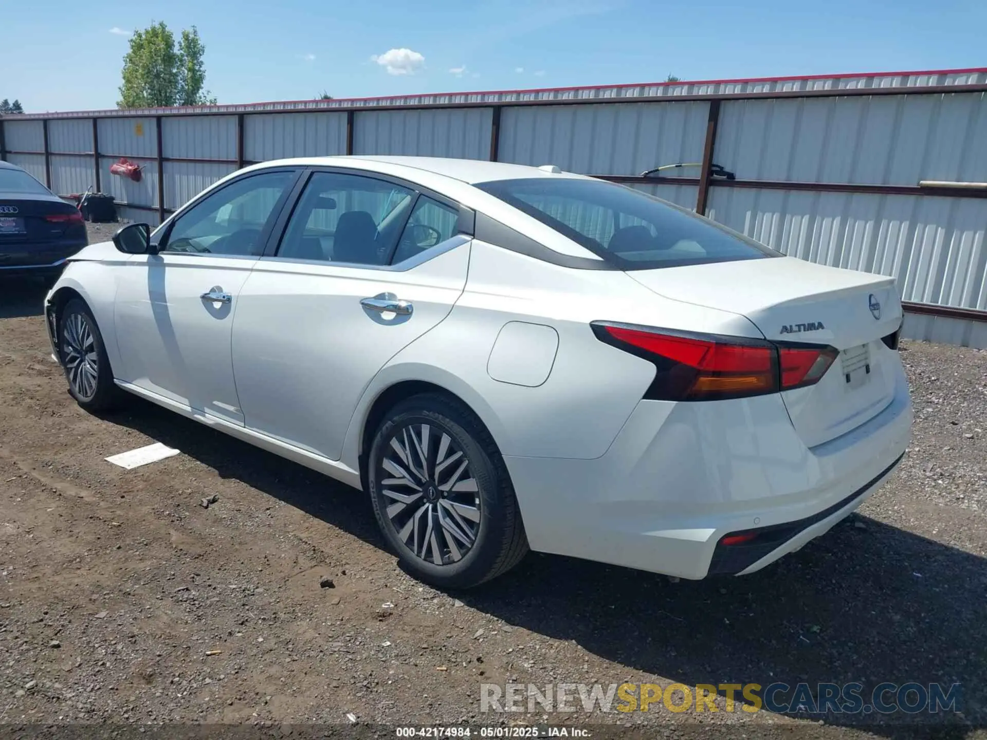 3 Photograph of a damaged car 1N4BL4DV7RN412693 NISSAN ALTIMA 2024