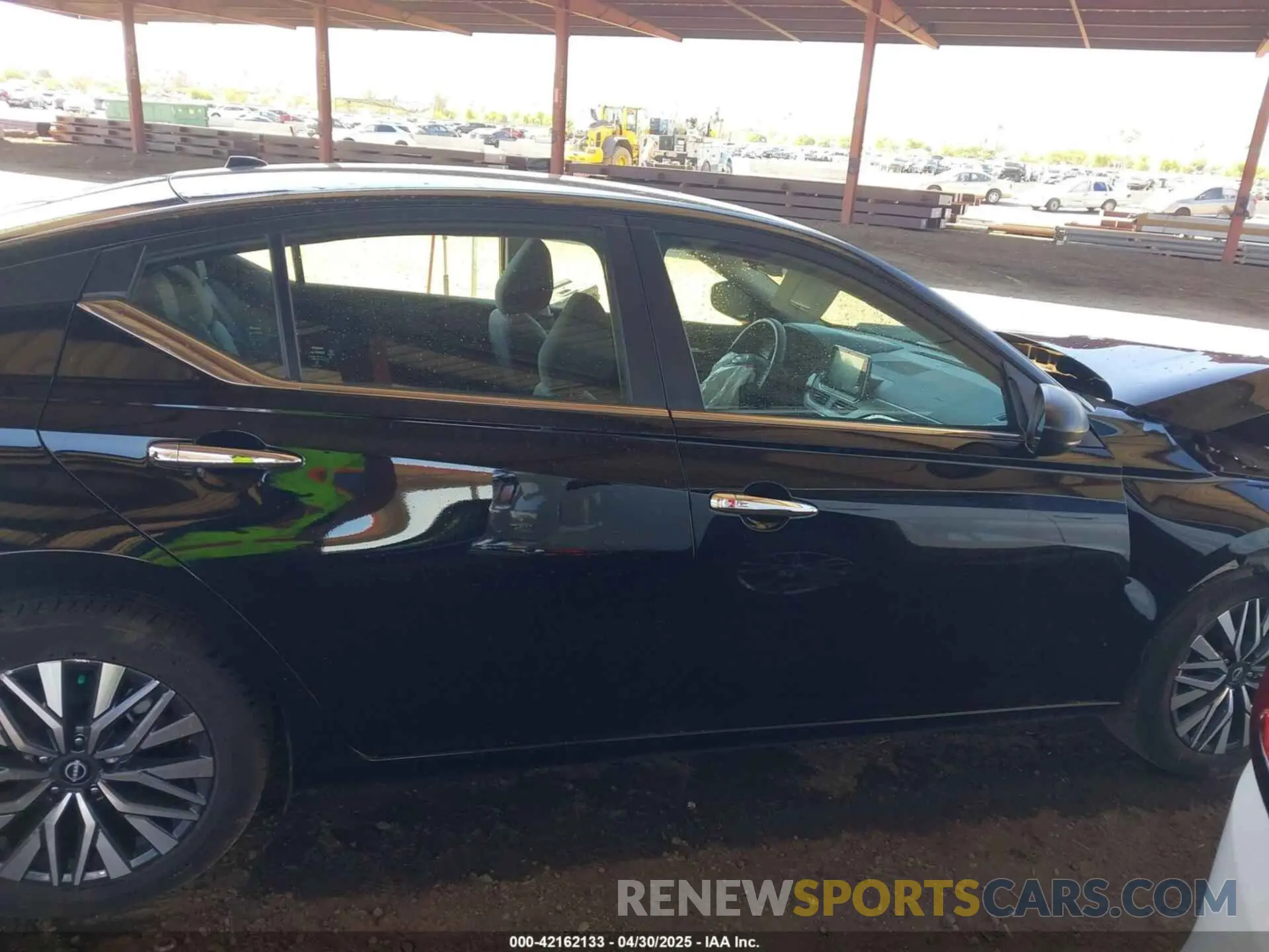14 Photograph of a damaged car 1N4BL4DV8RN326146 NISSAN ALTIMA 2024