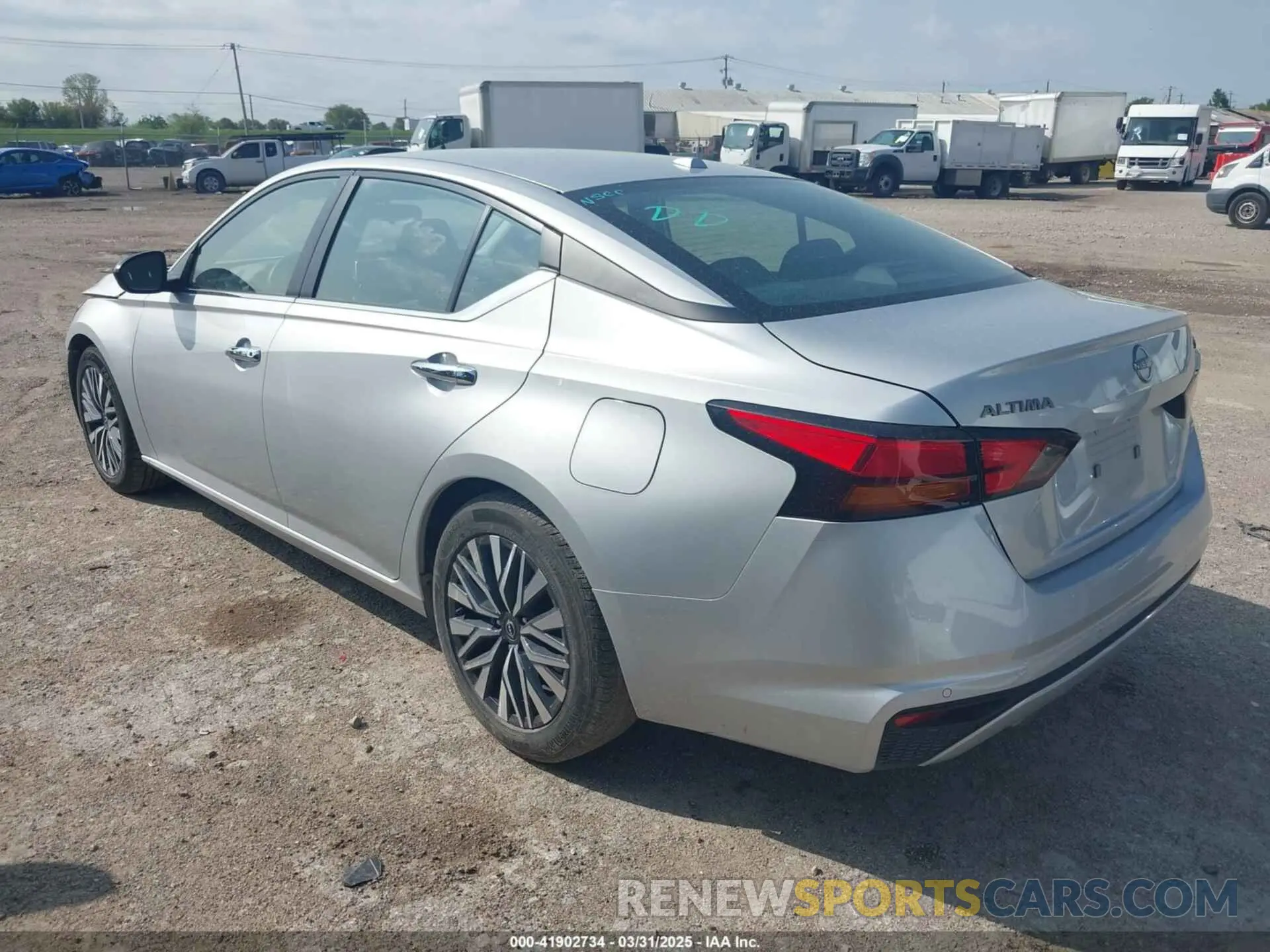 3 Photograph of a damaged car 1N4BL4DV8RN327846 NISSAN ALTIMA 2024