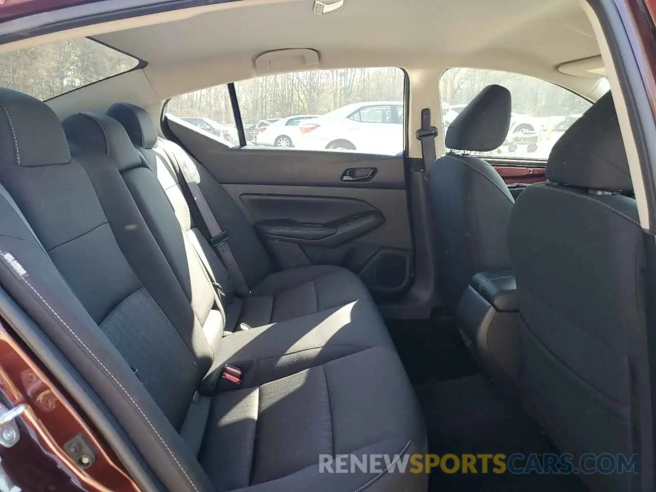 10 Photograph of a damaged car 1N4BL4DV8RN328480 NISSAN ALTIMA 2024