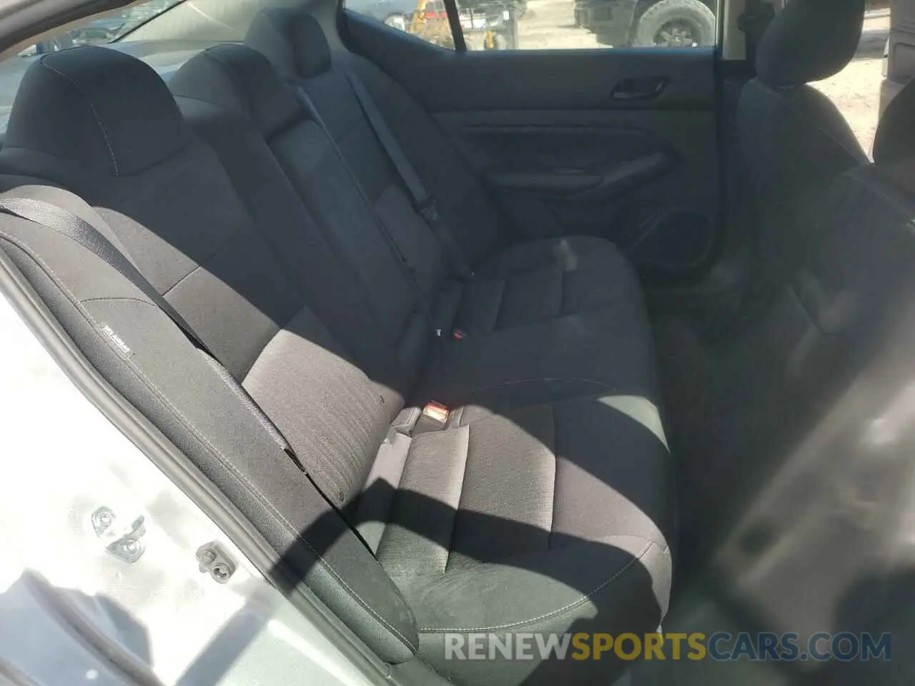 10 Photograph of a damaged car 1N4BL4DV8RN339995 NISSAN ALTIMA 2024