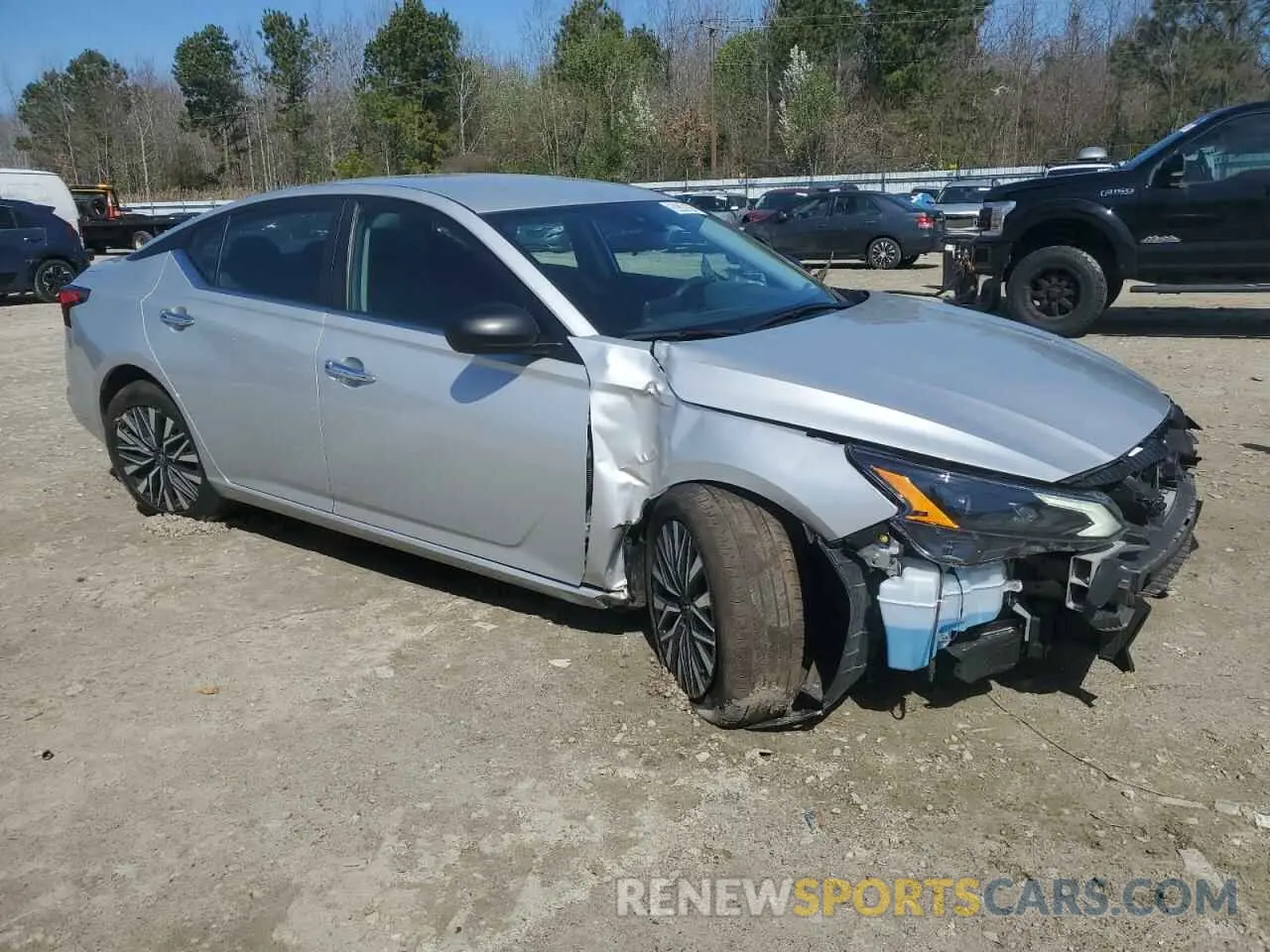 4 Photograph of a damaged car 1N4BL4DV8RN339995 NISSAN ALTIMA 2024