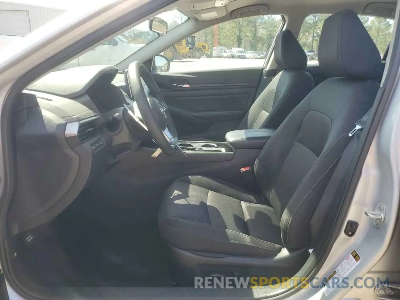 7 Photograph of a damaged car 1N4BL4DV8RN339995 NISSAN ALTIMA 2024