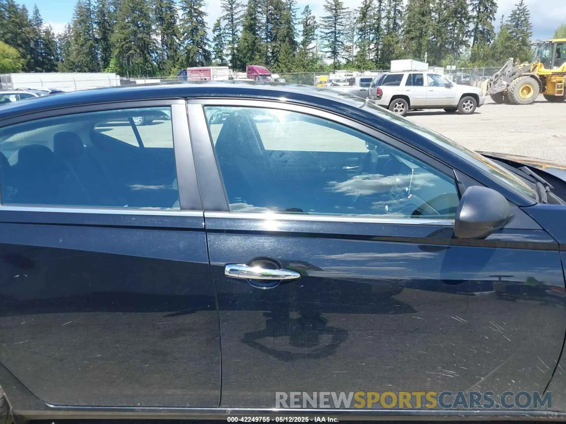 13 Photograph of a damaged car 1N4BL4DV8RN349488 NISSAN ALTIMA 2024