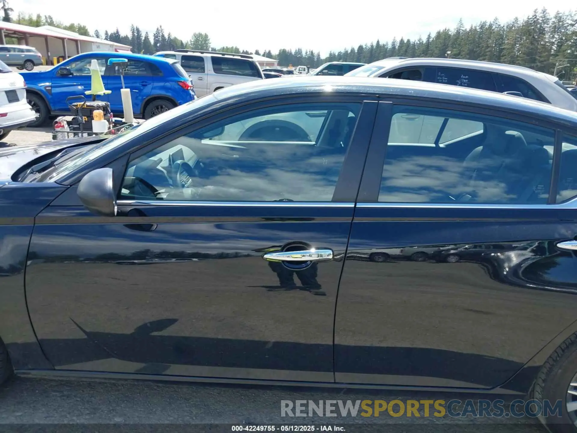 14 Photograph of a damaged car 1N4BL4DV8RN349488 NISSAN ALTIMA 2024