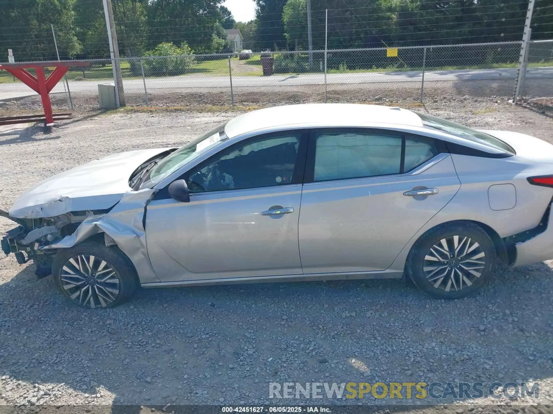 15 Photograph of a damaged car 1N4BL4DV8RN362953 NISSAN ALTIMA 2024