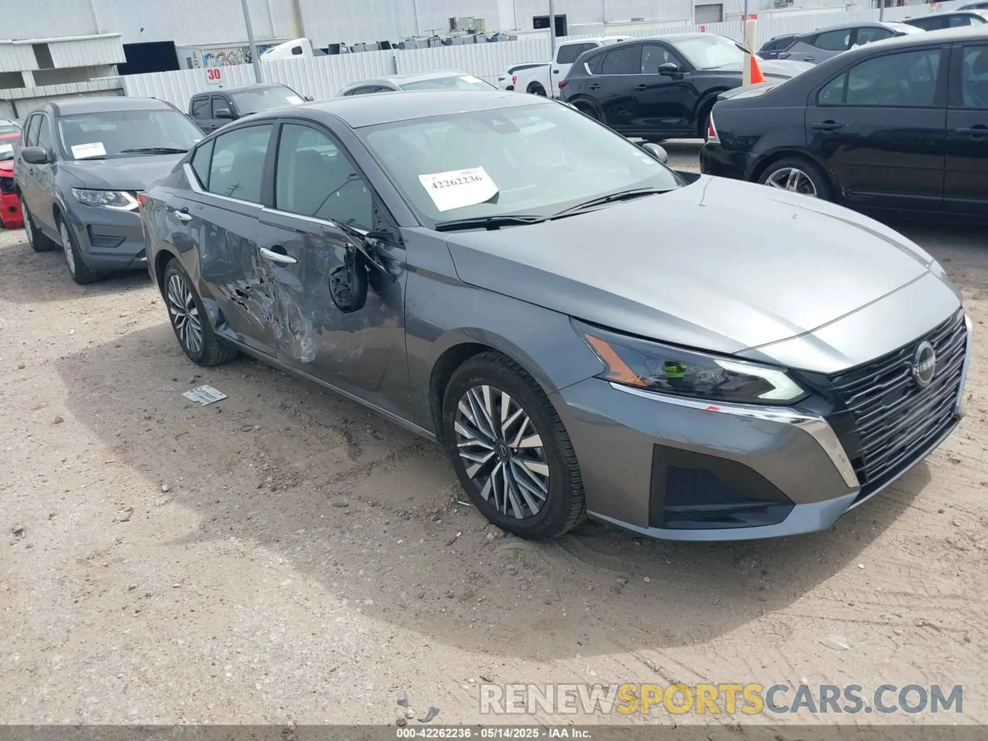 1 Photograph of a damaged car 1N4BL4DV8RN370955 NISSAN ALTIMA 2024