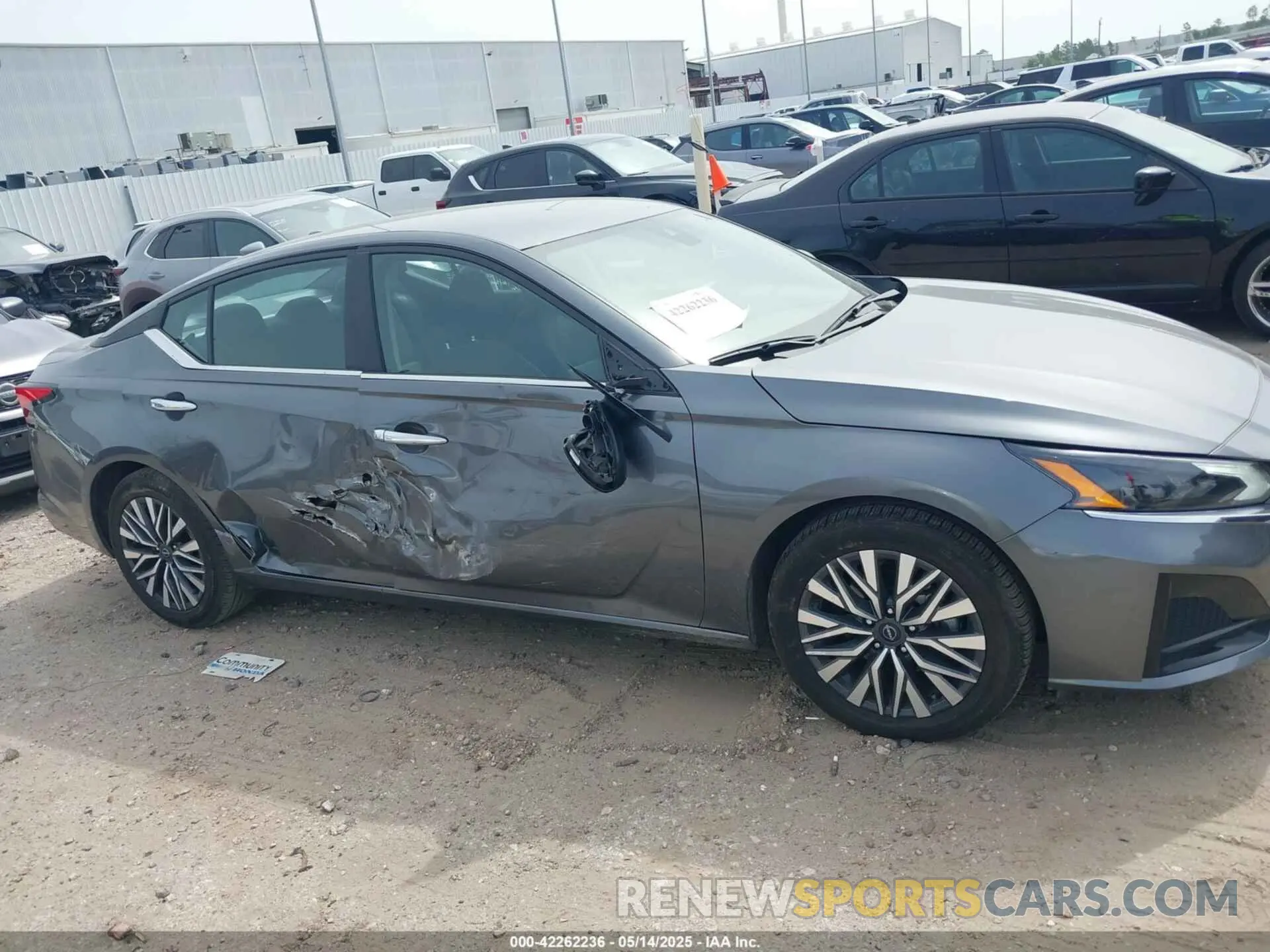 13 Photograph of a damaged car 1N4BL4DV8RN370955 NISSAN ALTIMA 2024