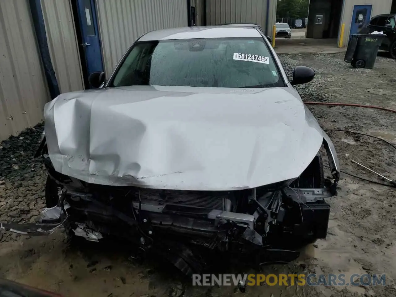 5 Photograph of a damaged car 1N4BL4DV8RN374665 NISSAN ALTIMA 2024