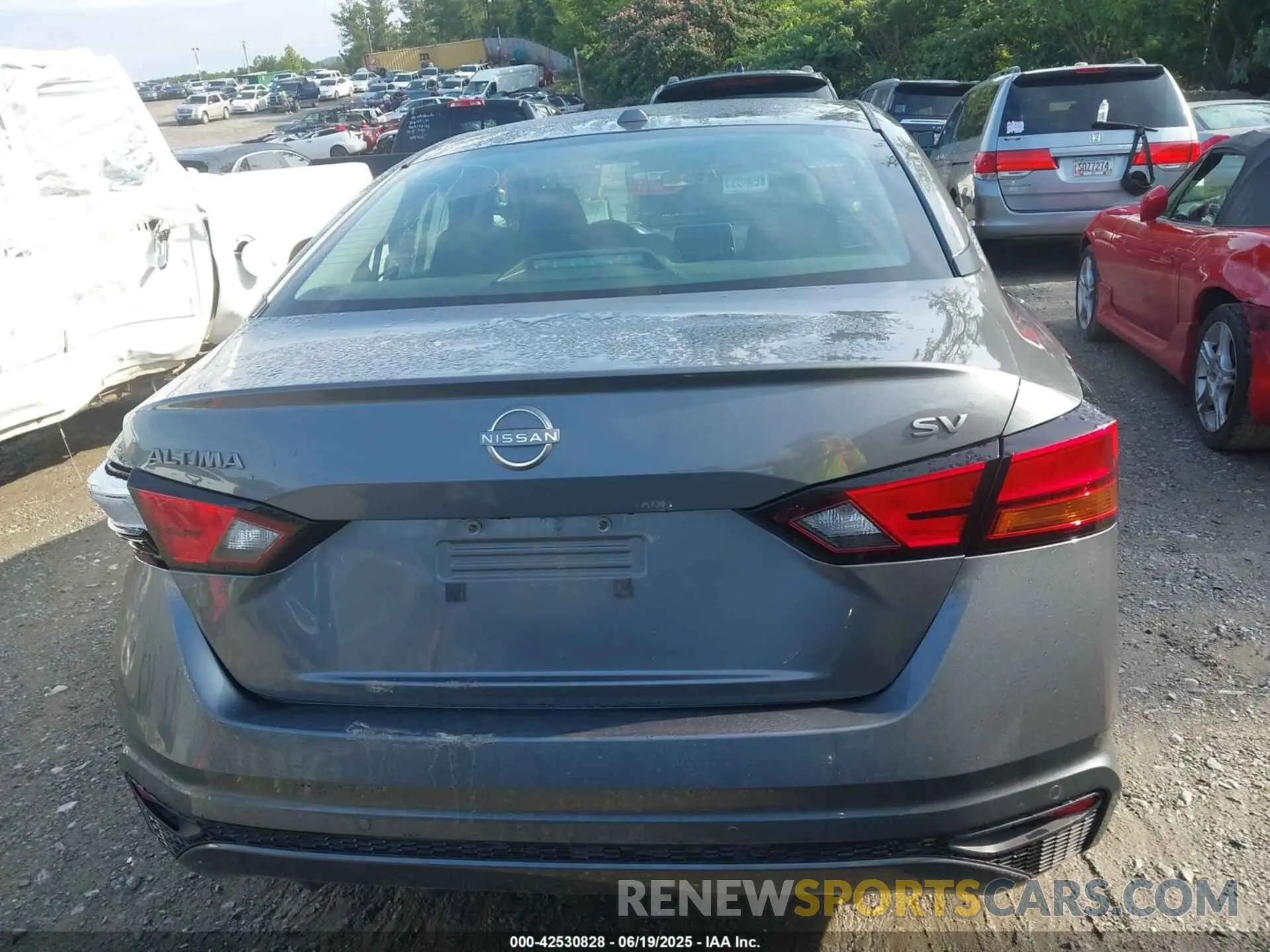 16 Photograph of a damaged car 1N4BL4DV8RN381776 NISSAN ALTIMA 2024