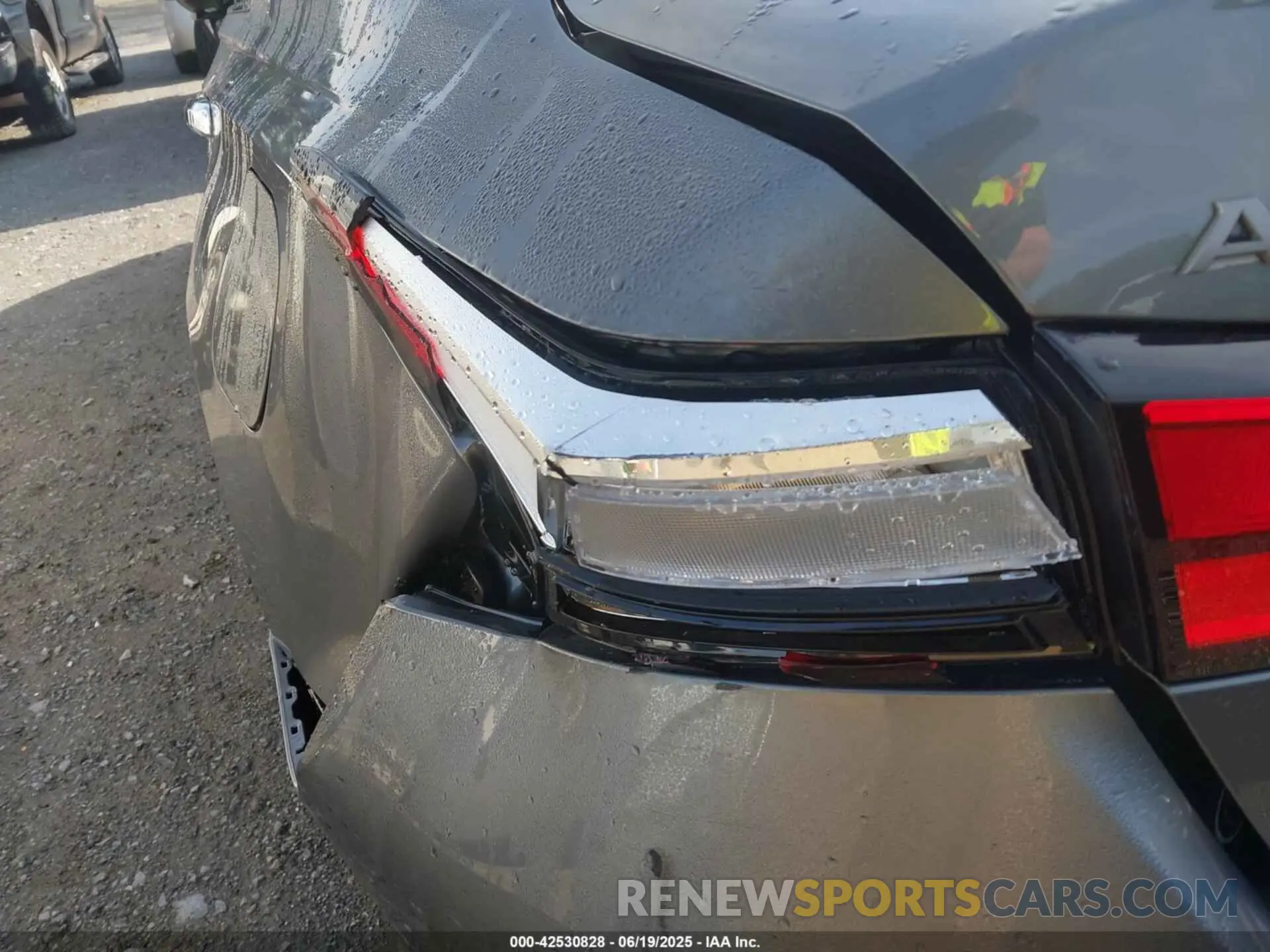 18 Photograph of a damaged car 1N4BL4DV8RN381776 NISSAN ALTIMA 2024