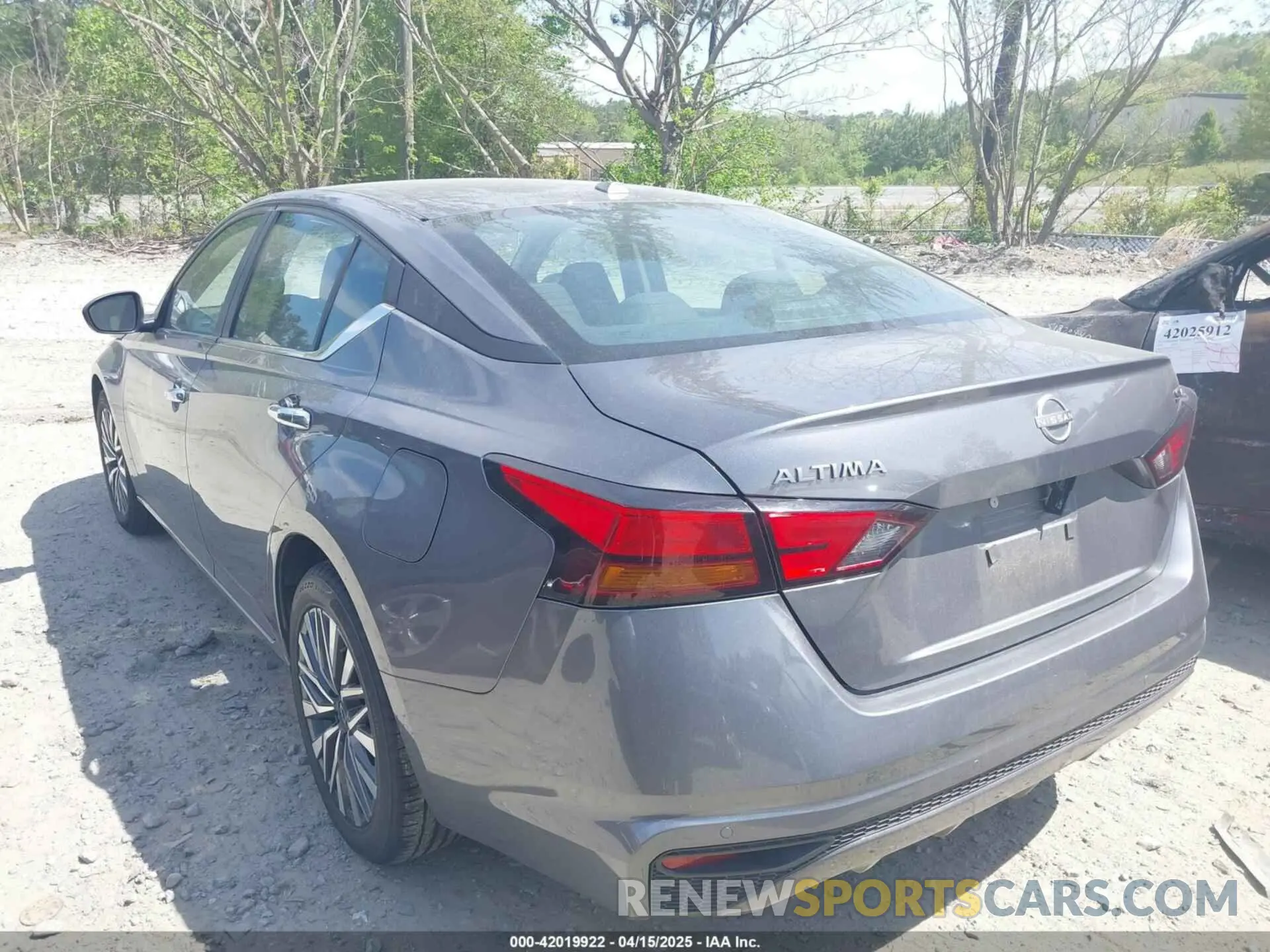 14 Photograph of a damaged car 1N4BL4DV8RN393037 NISSAN ALTIMA 2024