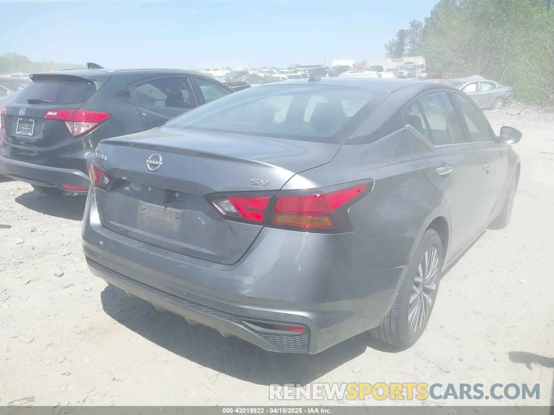 4 Photograph of a damaged car 1N4BL4DV8RN393037 NISSAN ALTIMA 2024