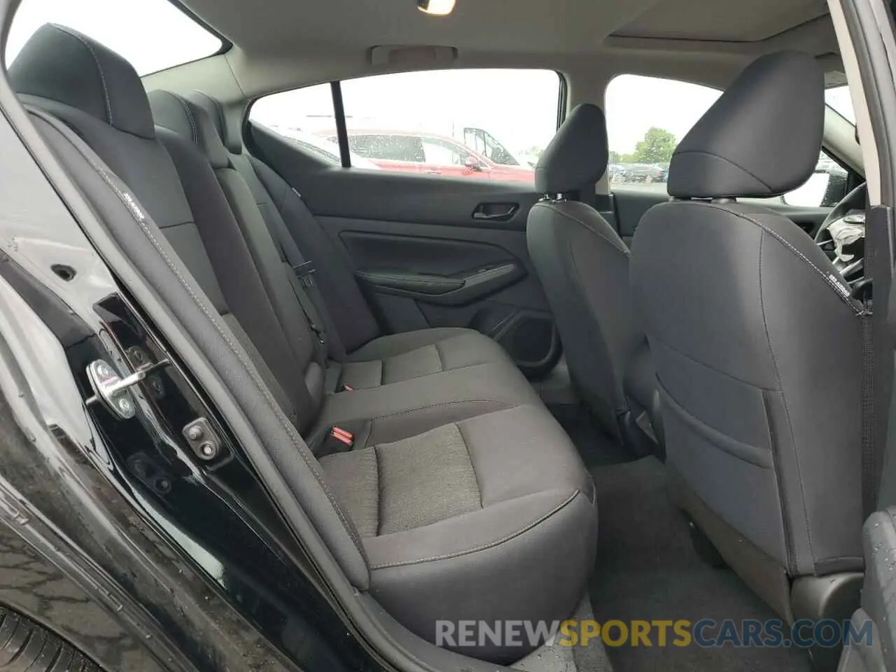10 Photograph of a damaged car 1N4BL4DV8RN423122 NISSAN ALTIMA 2024