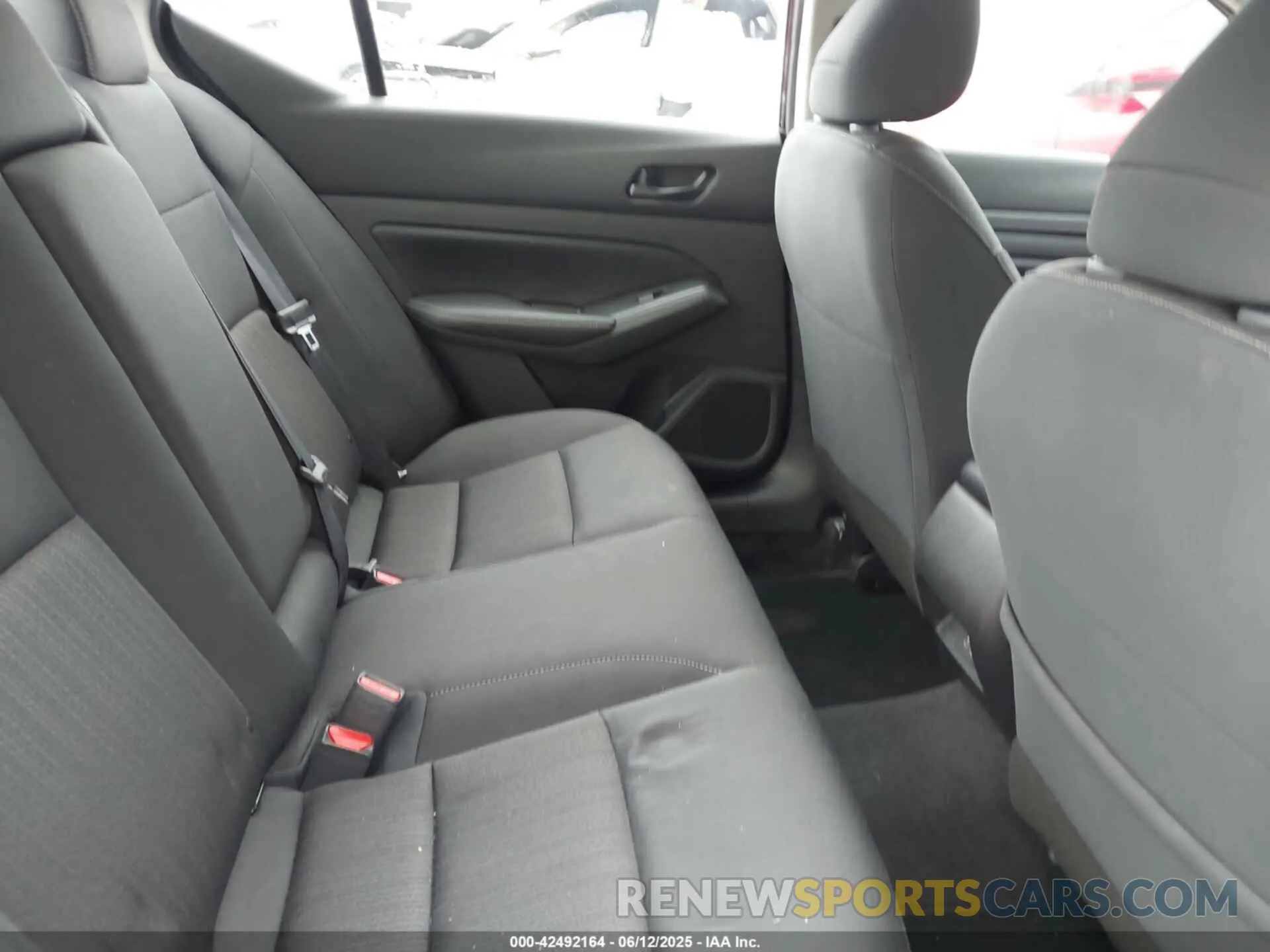 8 Photograph of a damaged car 1N4BL4DV9RN305905 NISSAN ALTIMA 2024