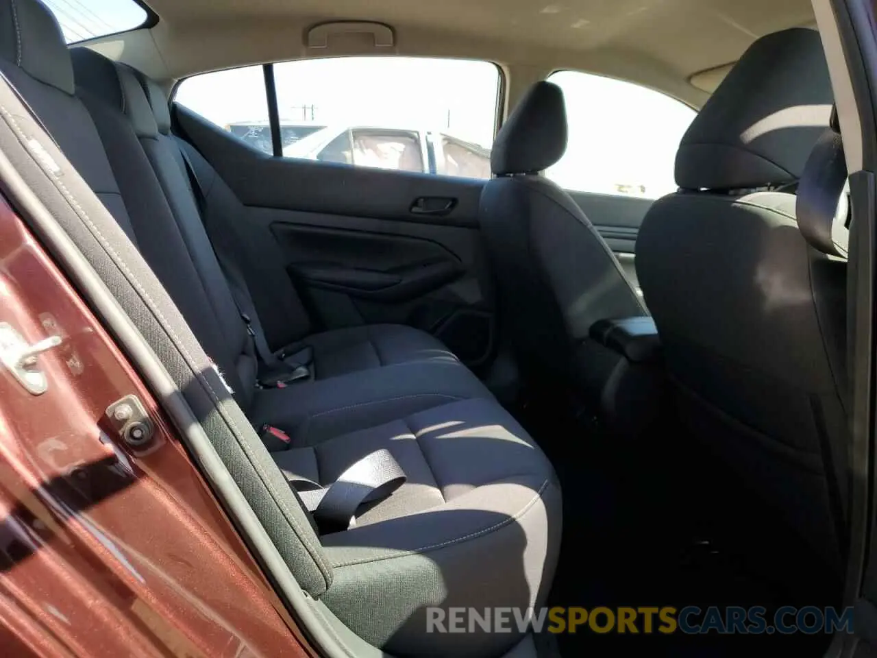 10 Photograph of a damaged car 1N4BL4DV9RN309582 NISSAN ALTIMA 2024