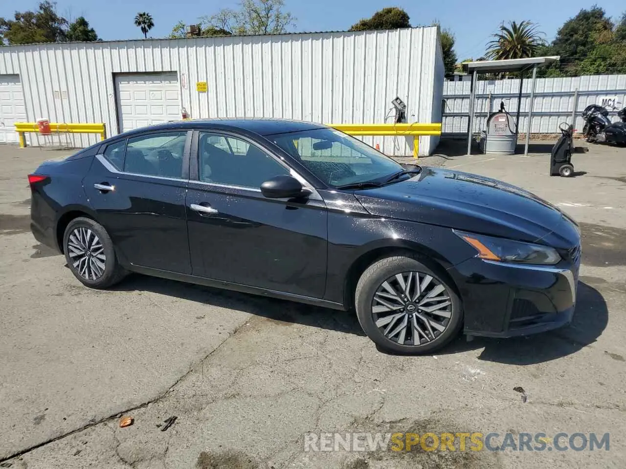 4 Photograph of a damaged car 1N4BL4DV9RN348835 NISSAN ALTIMA 2024
