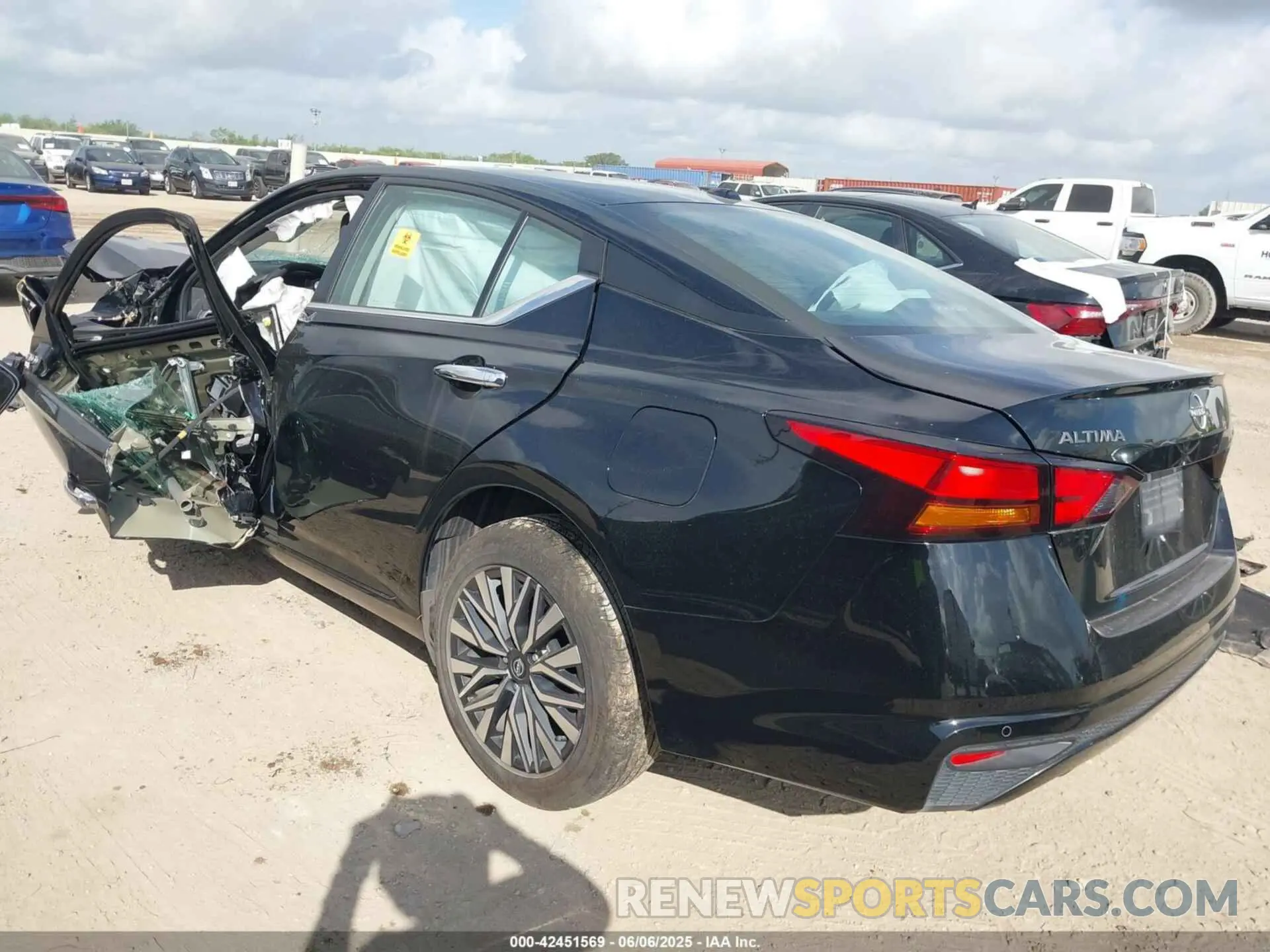 3 Photograph of a damaged car 1N4BL4DV9RN349466 NISSAN ALTIMA 2024