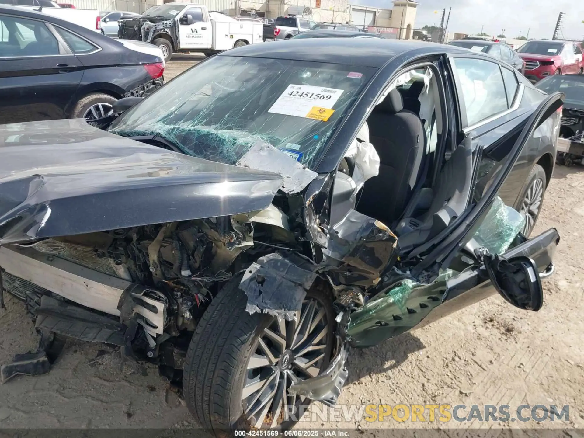 6 Photograph of a damaged car 1N4BL4DV9RN349466 NISSAN ALTIMA 2024
