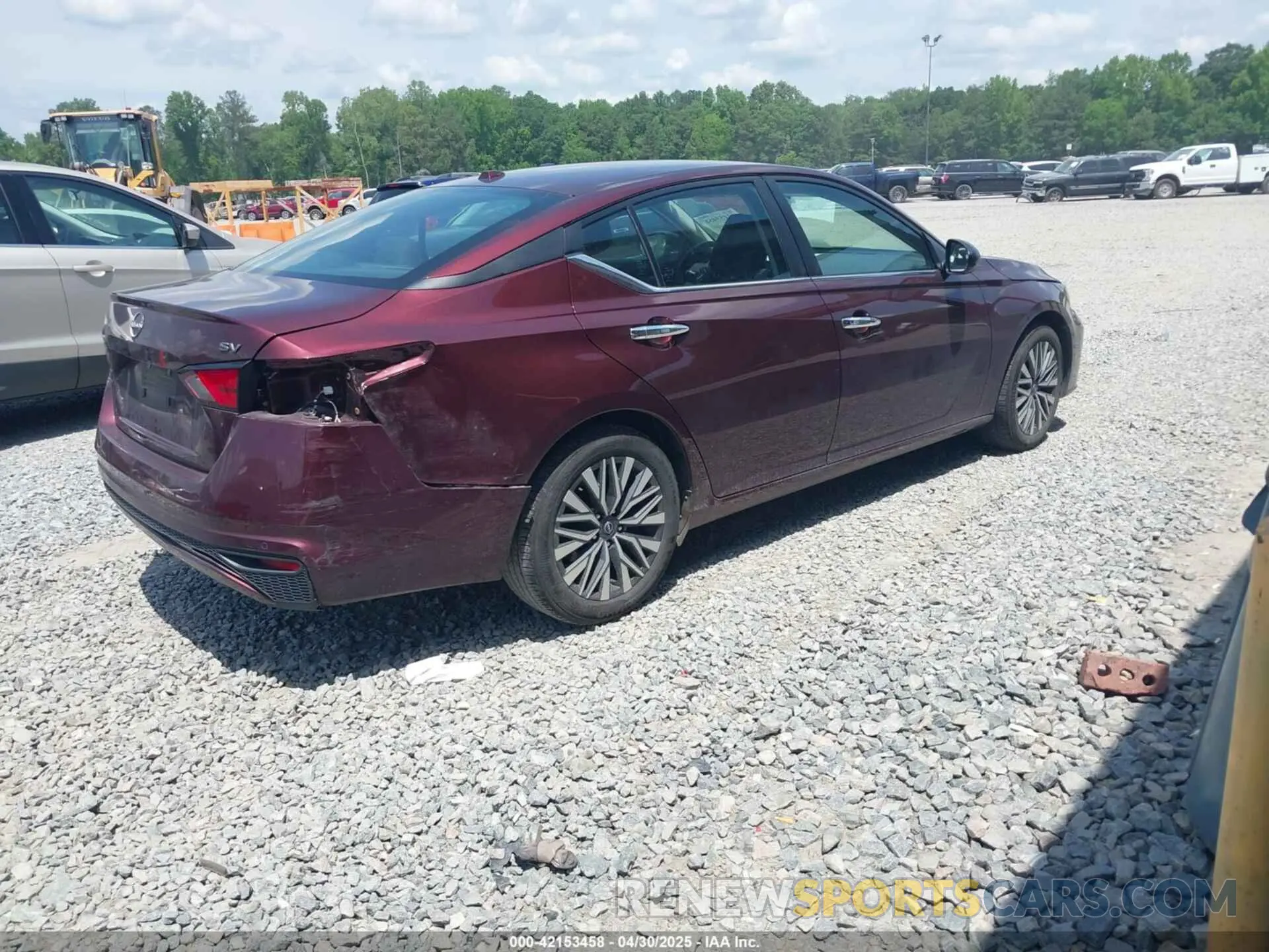 4 Photograph of a damaged car 1N4BL4DV9RN358202 NISSAN ALTIMA 2024