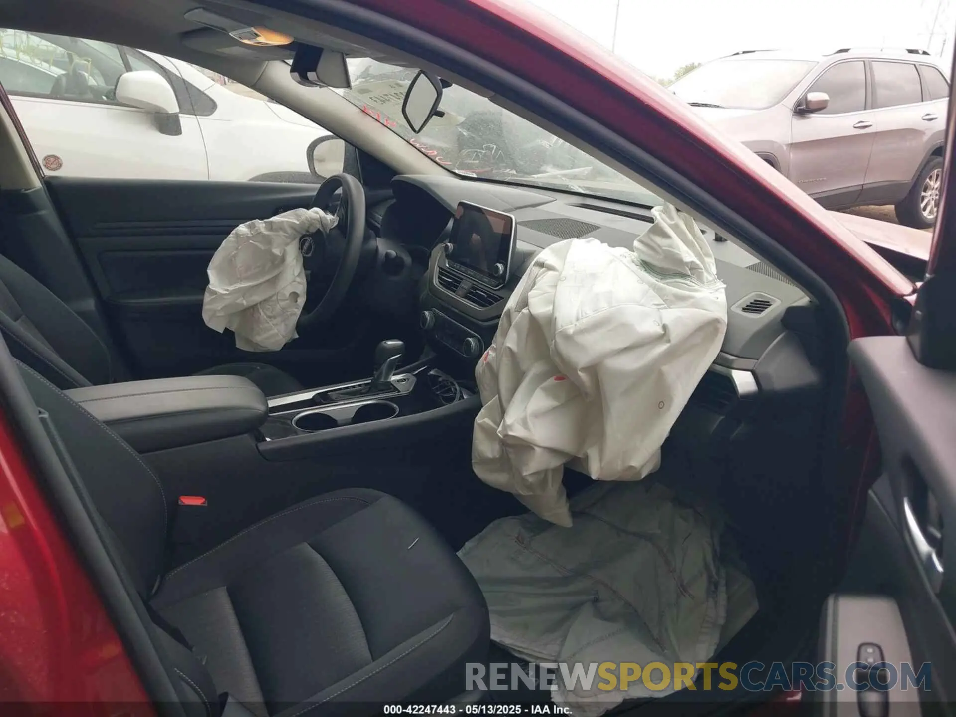 5 Photograph of a damaged car 1N4BL4DV9RN367420 NISSAN ALTIMA 2024