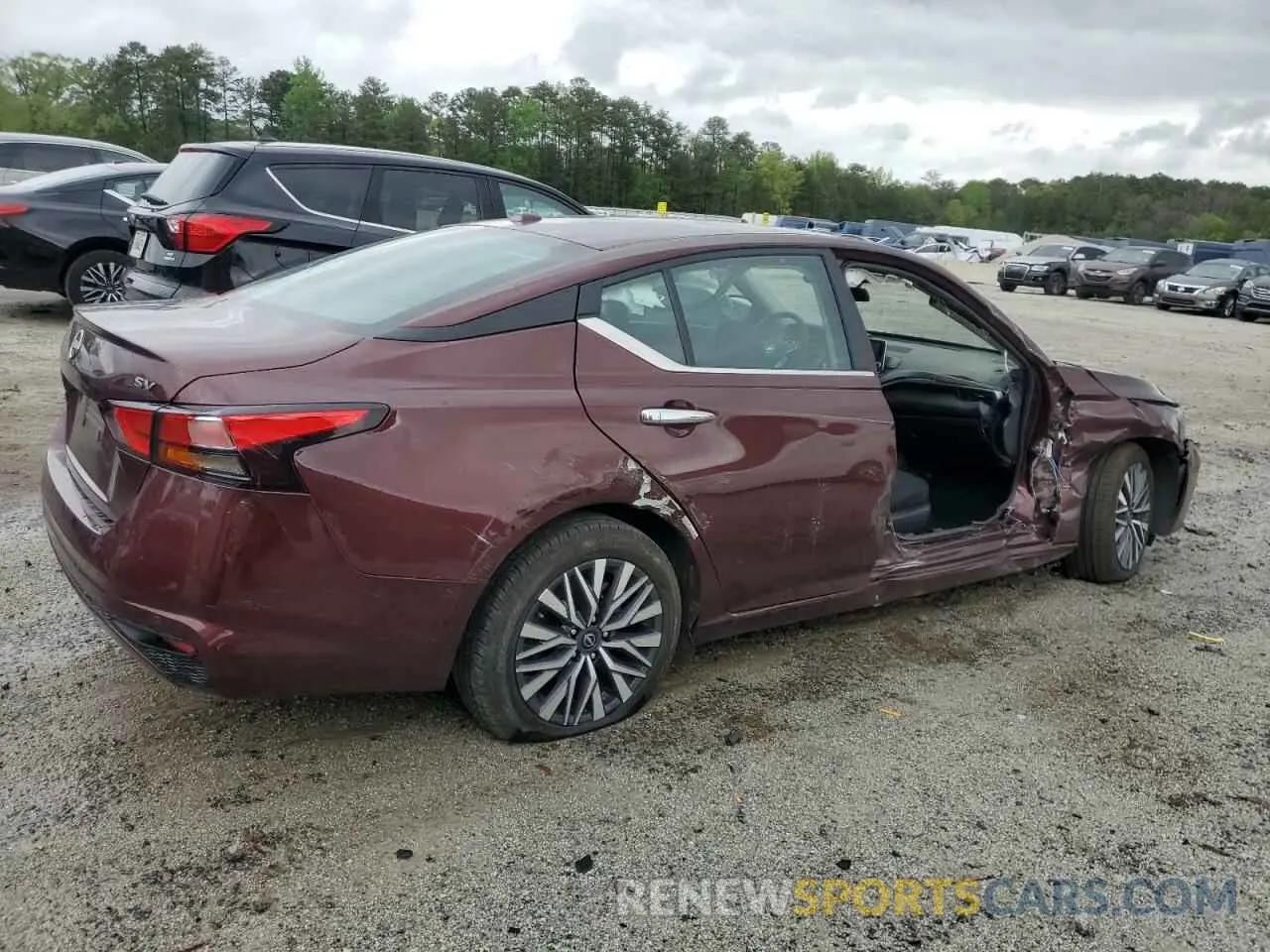 3 Photograph of a damaged car 1N4BL4DVXRN319697 NISSAN ALTIMA 2024