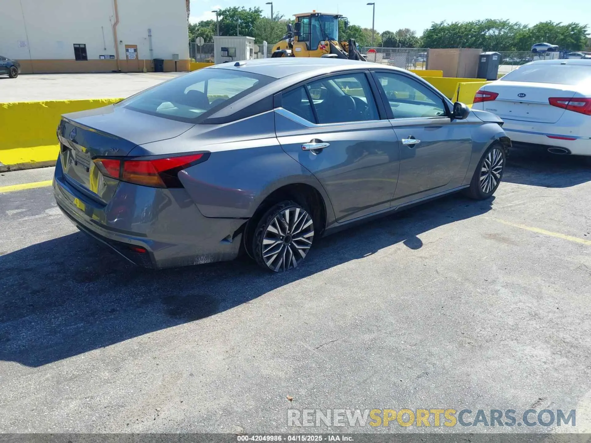 4 Photograph of a damaged car 1N4BL4DVXRN320168 NISSAN ALTIMA 2024