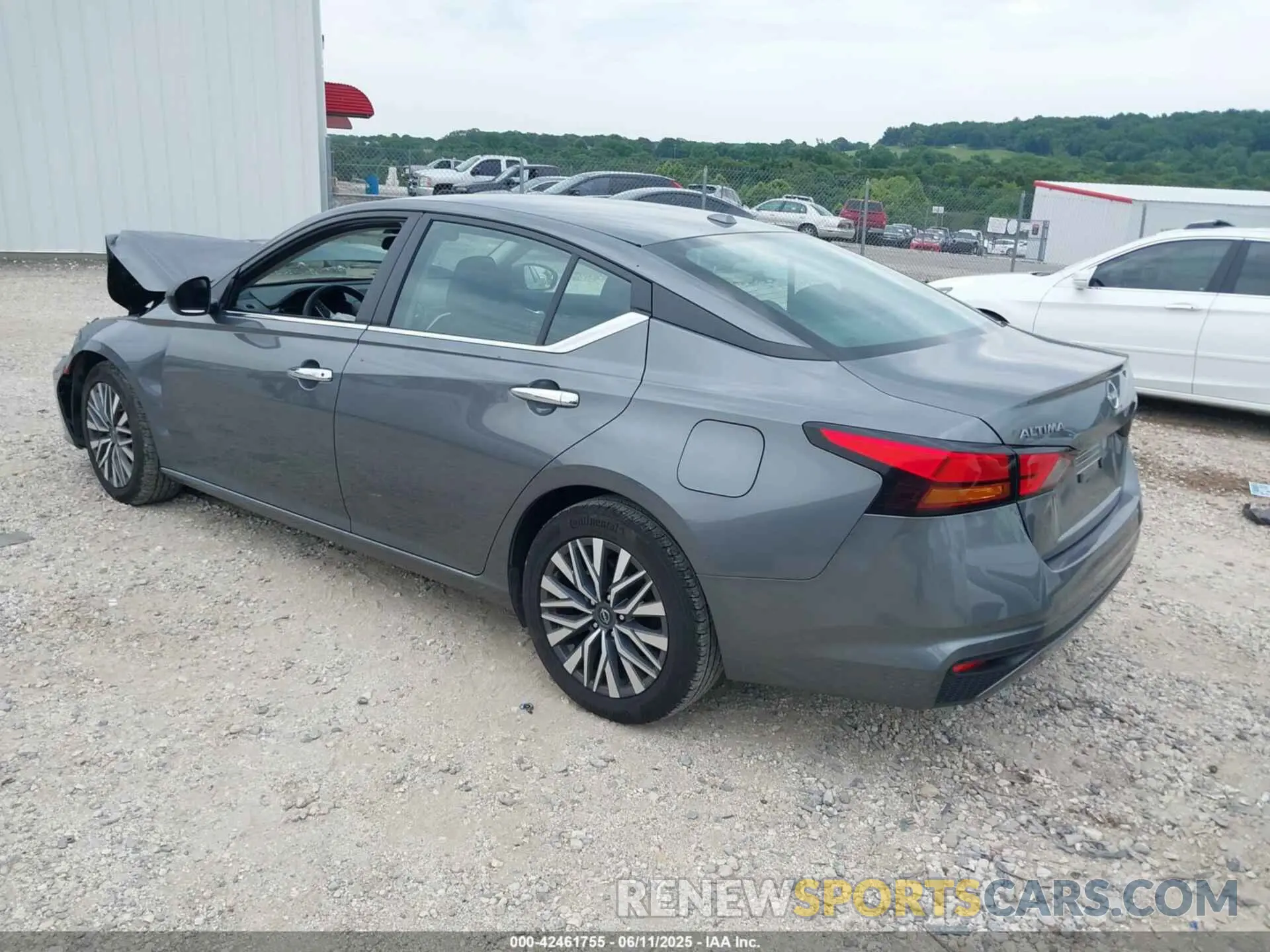 3 Photograph of a damaged car 1N4BL4DVXRN333972 NISSAN ALTIMA 2024
